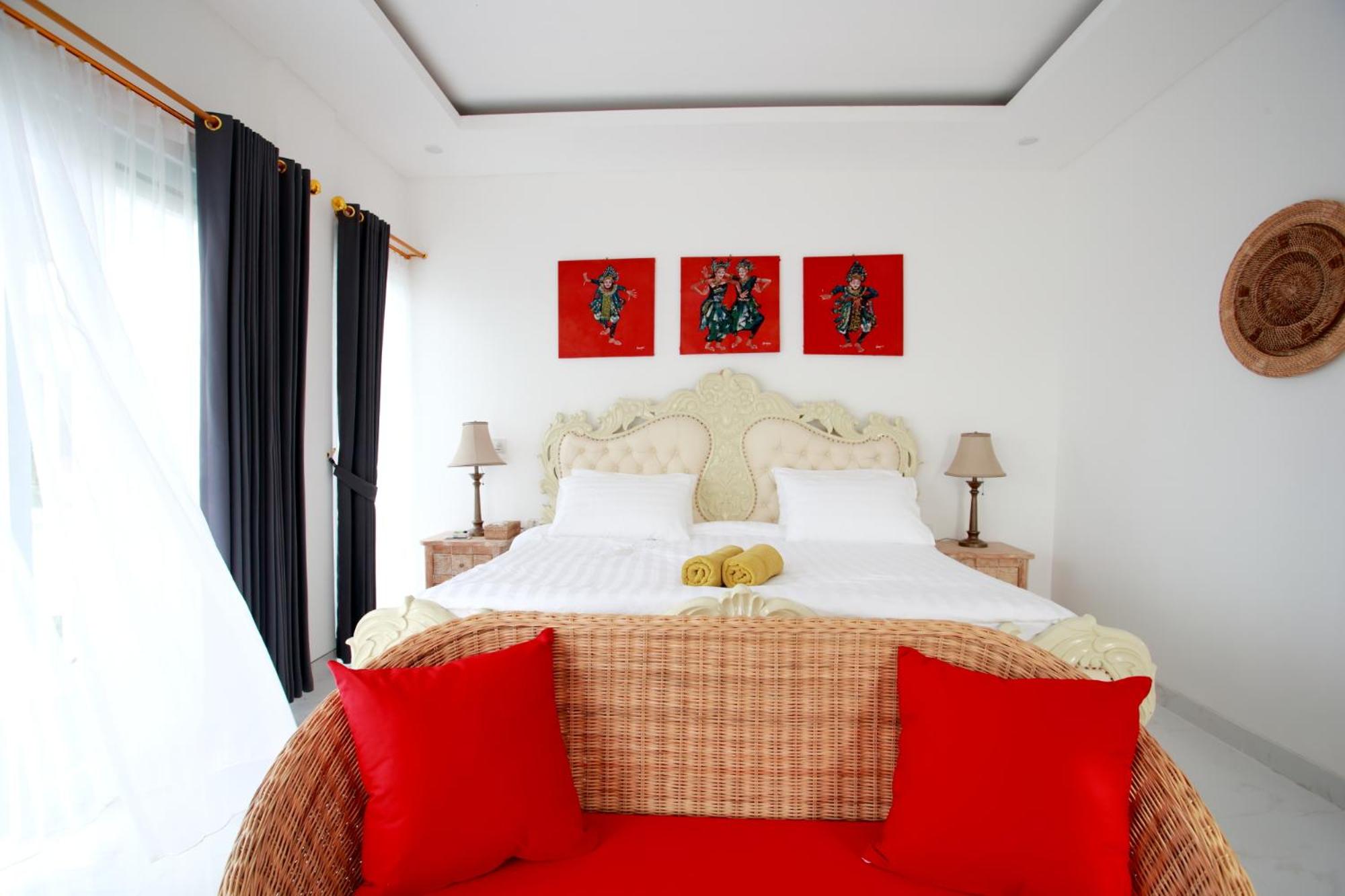 Deluxe Double Room with Balcony photo 1