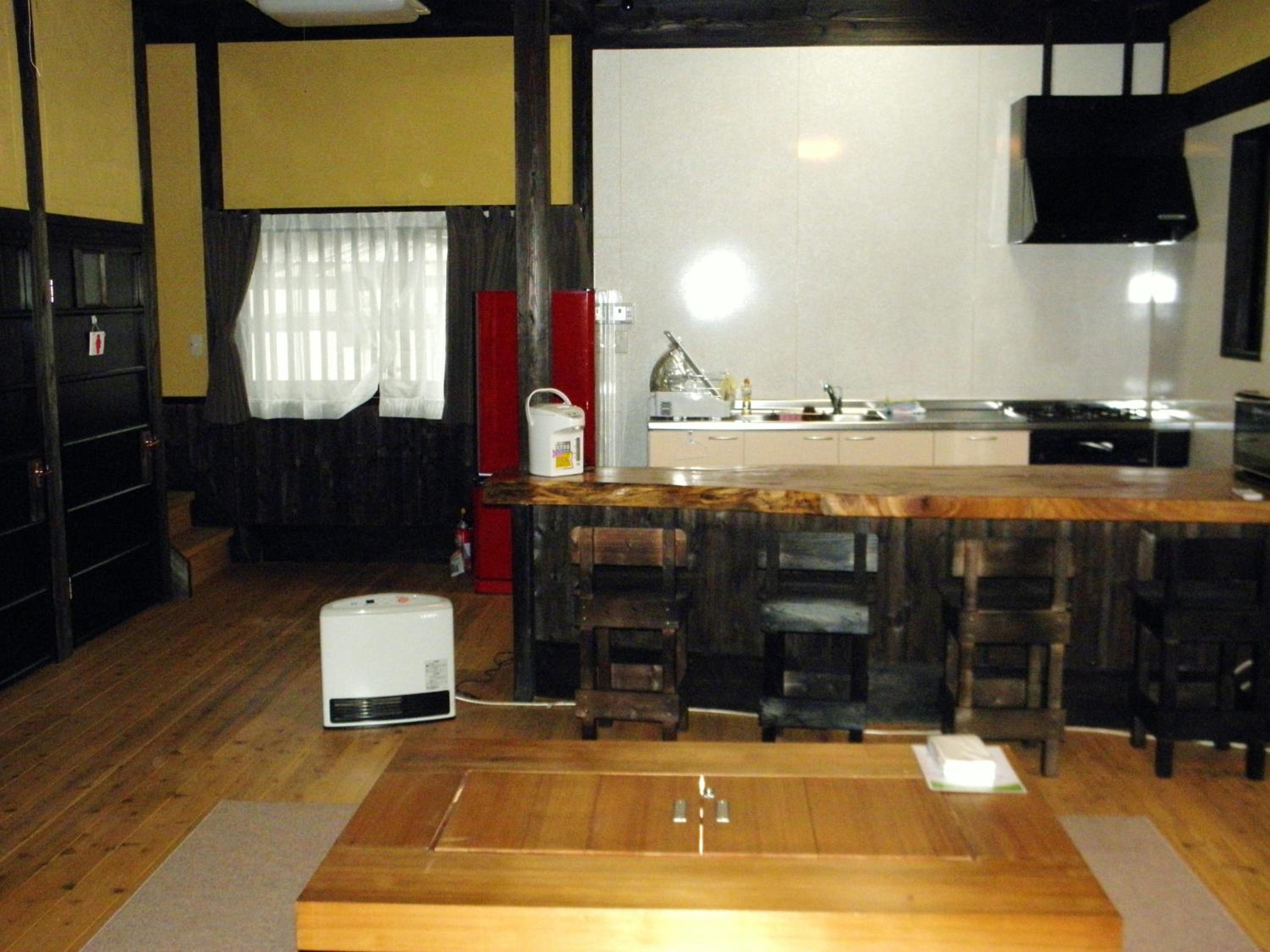 Superior Japanese-Style House - Photo 14