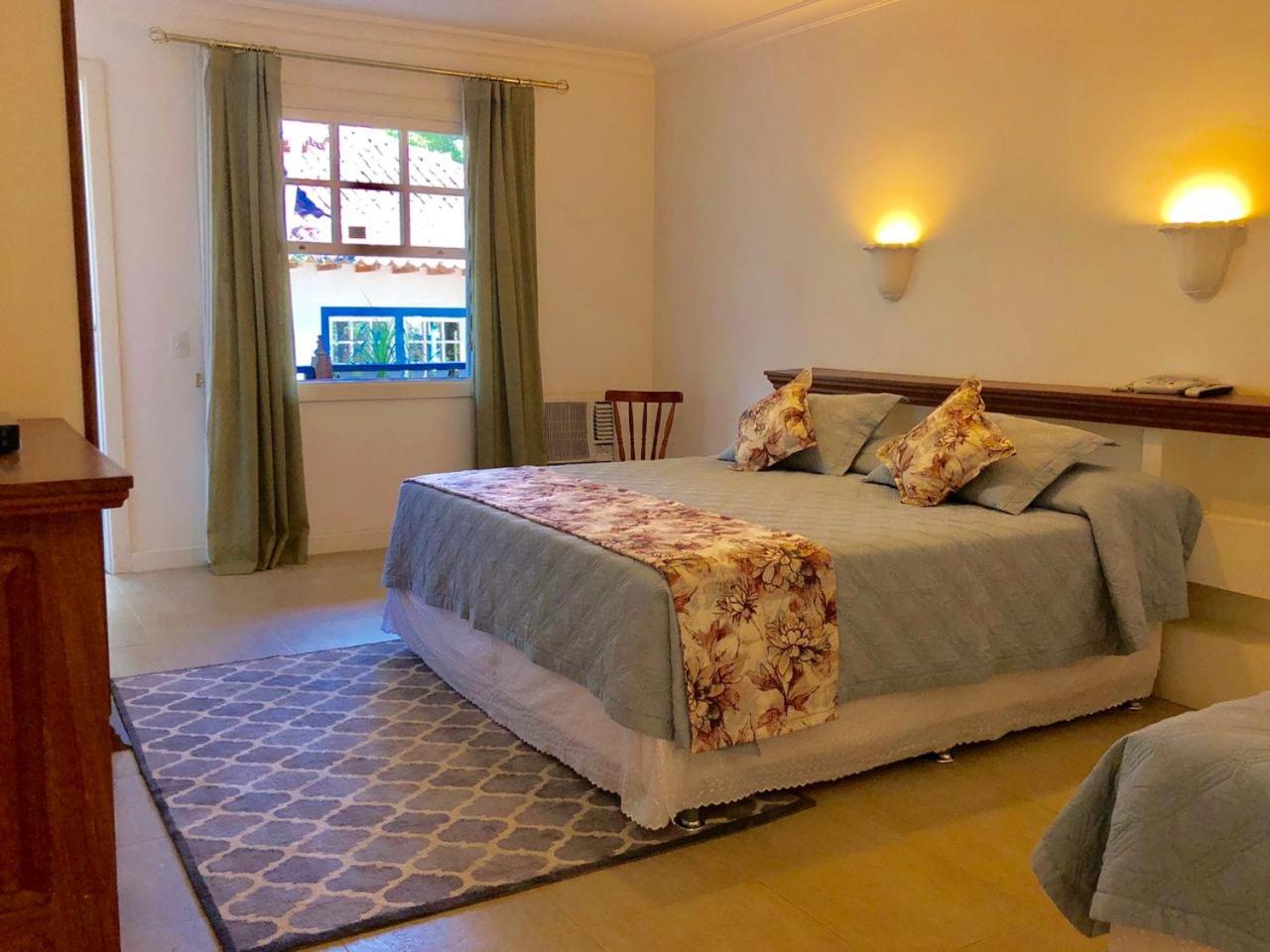 Deluxe Double Room with Balcony photo 1
