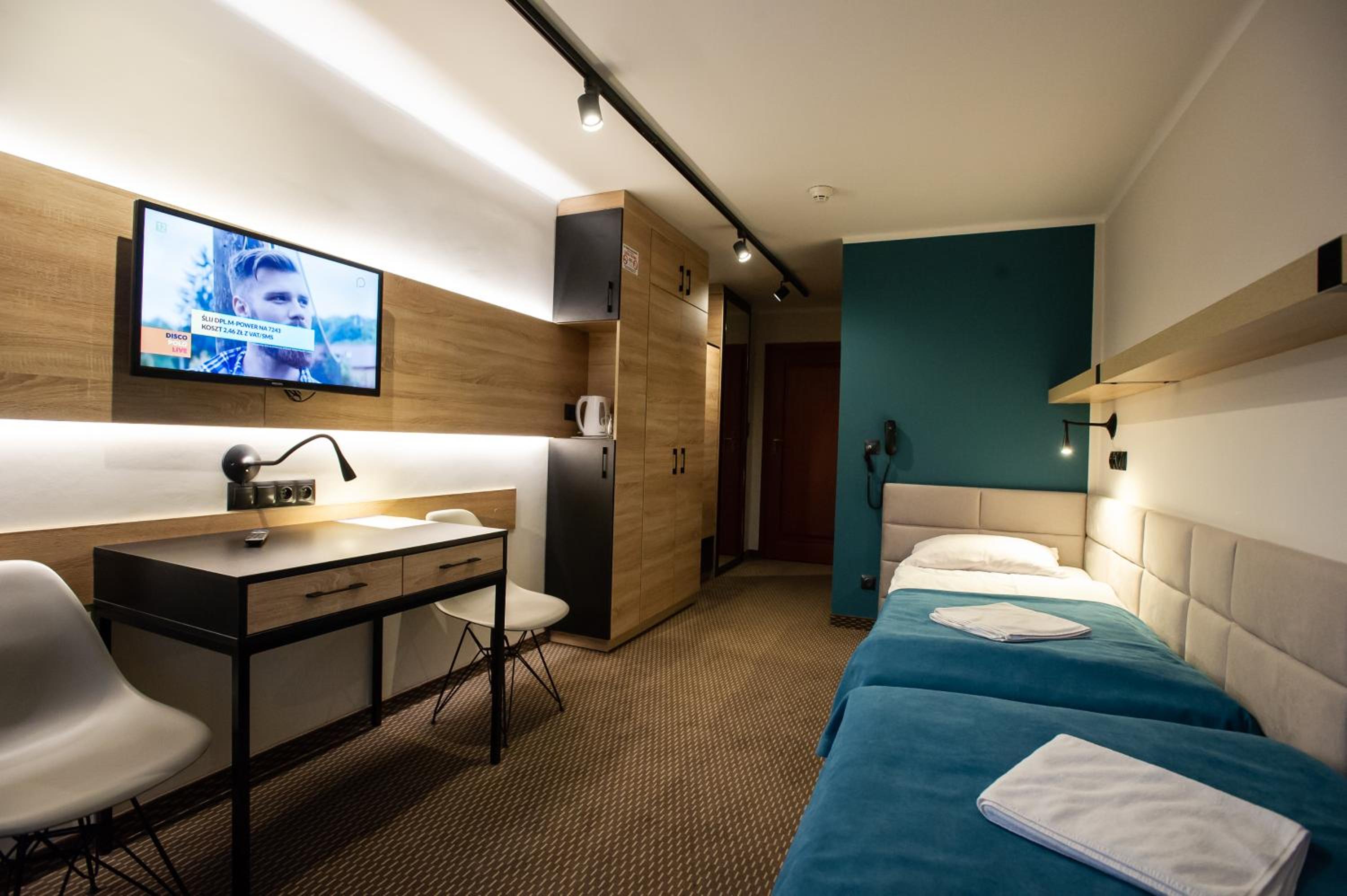 Twin Room with Mountain View - Photo 1