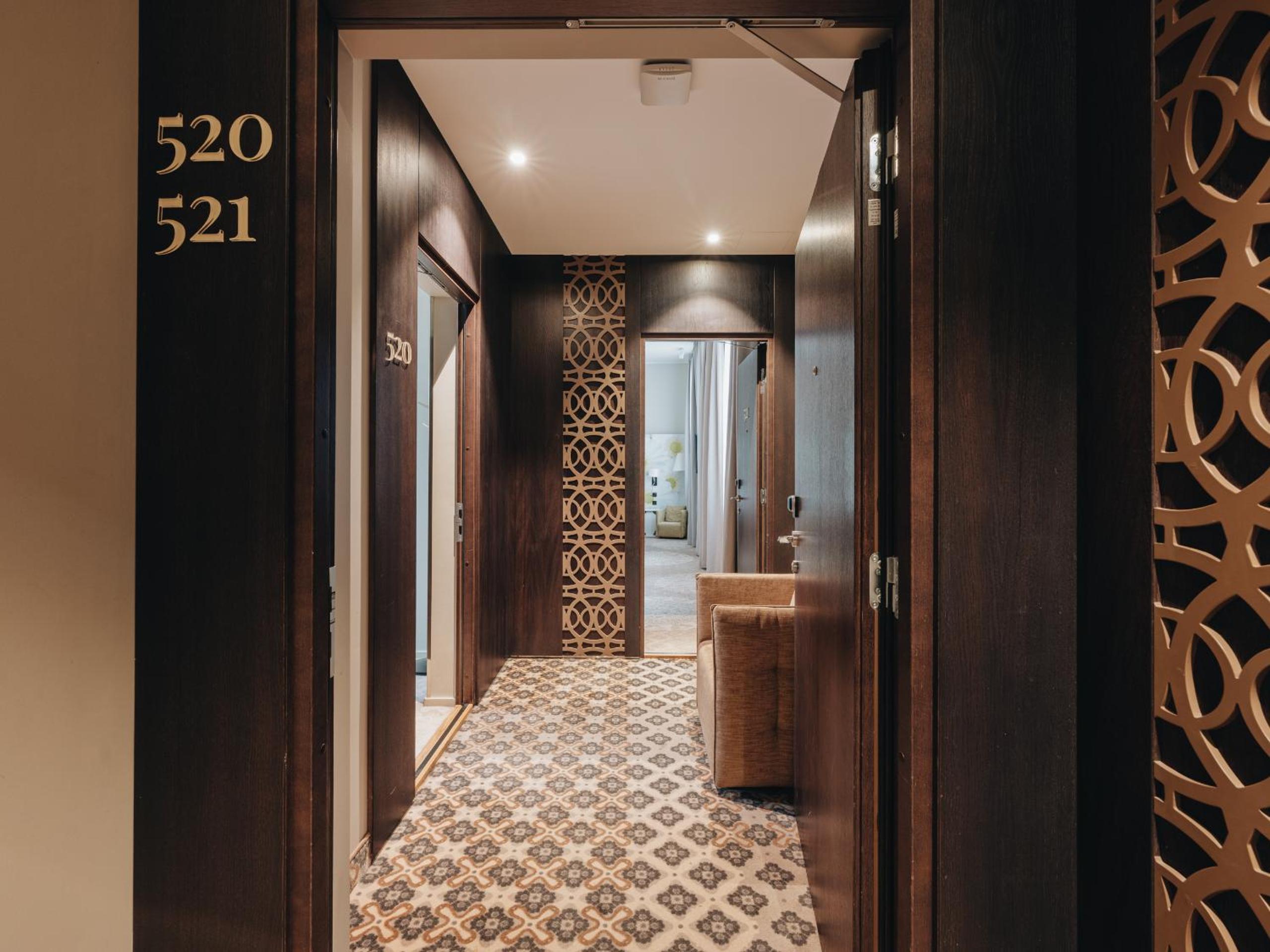 Family Room with Spa access