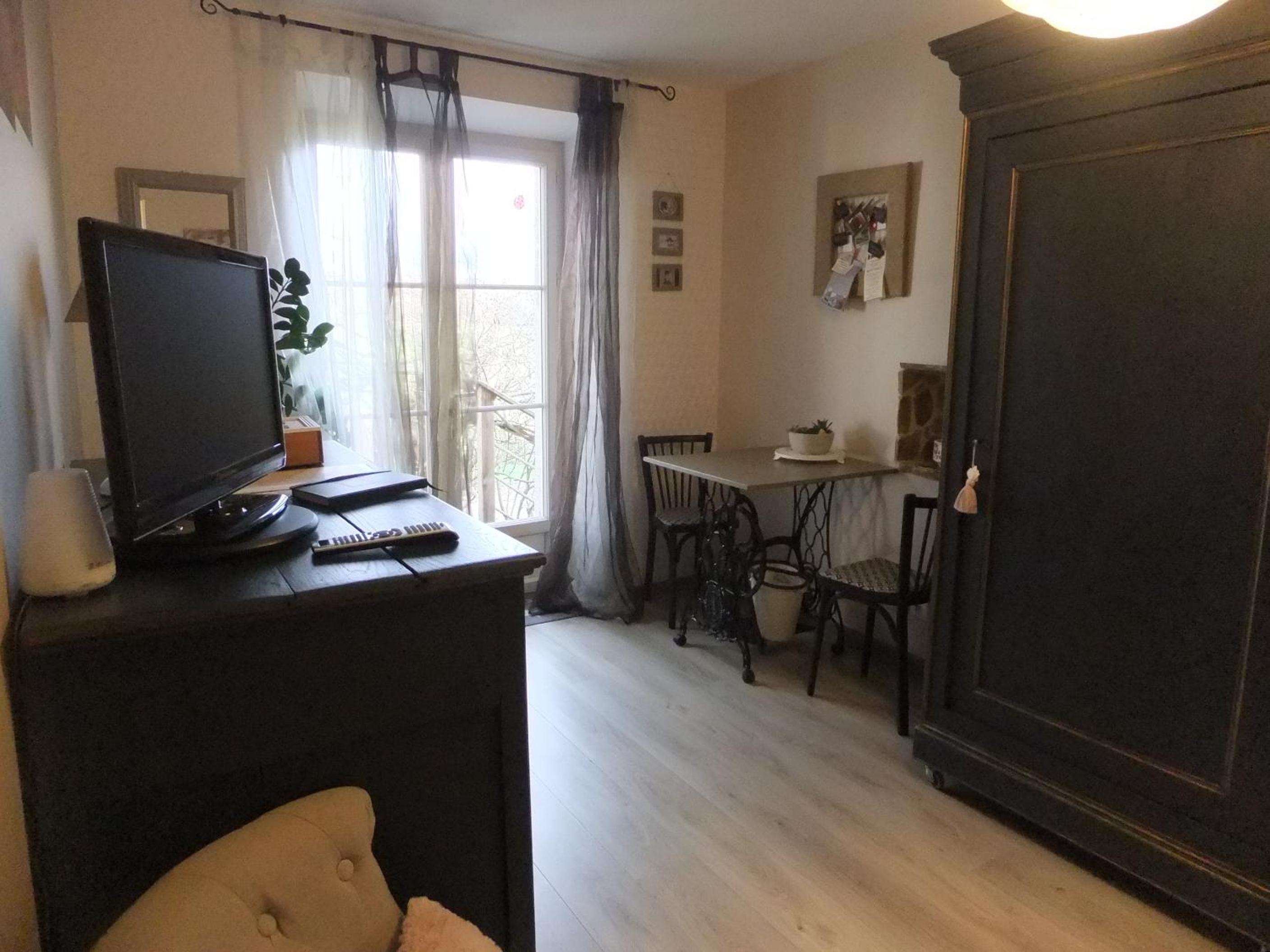 Double Room with Terrace - Photo 4