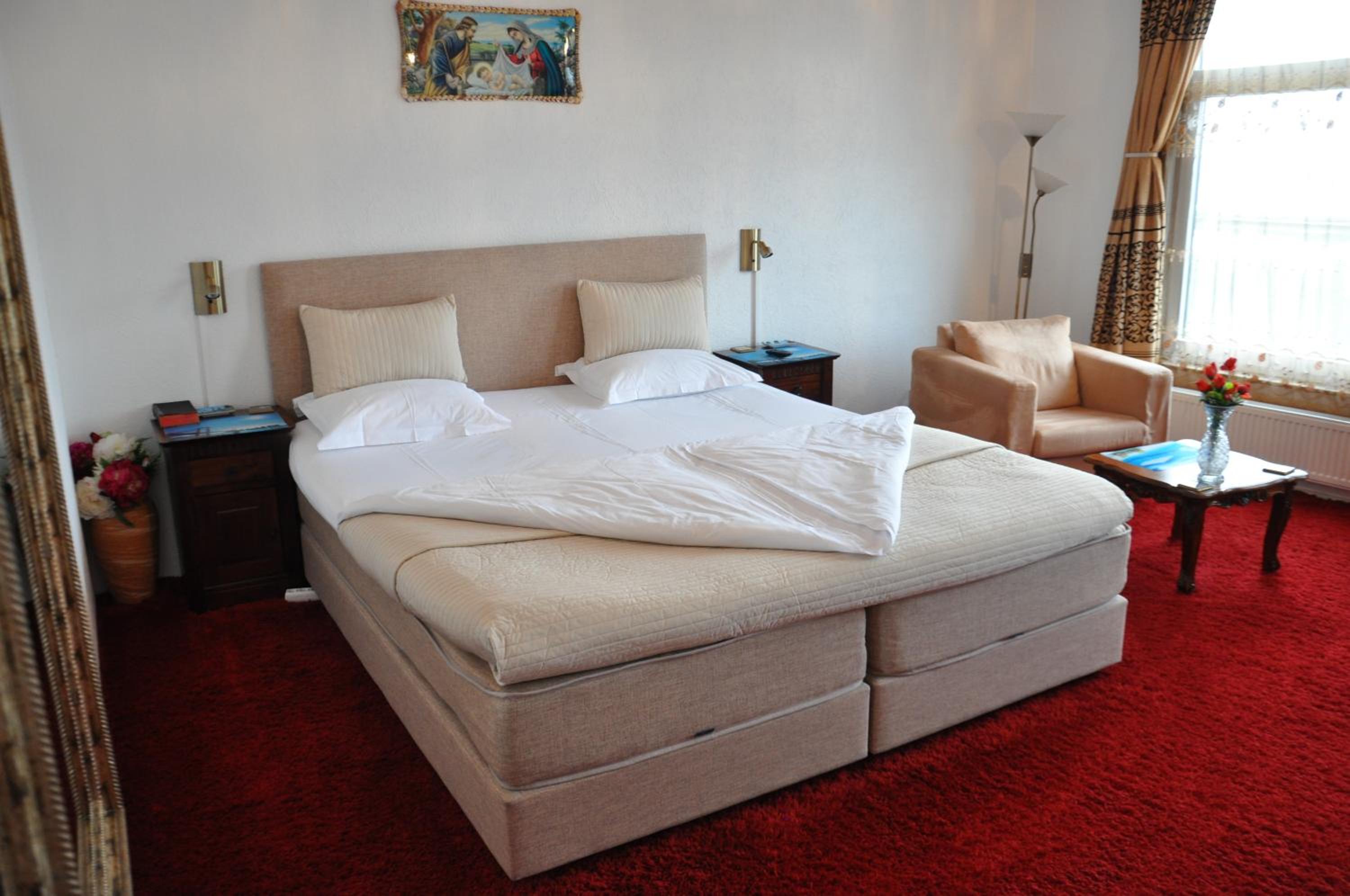 Deluxe Double Room photo 3