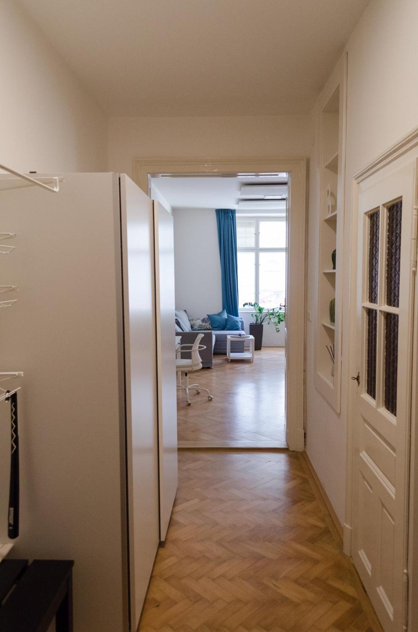 Apartment - Photo 13