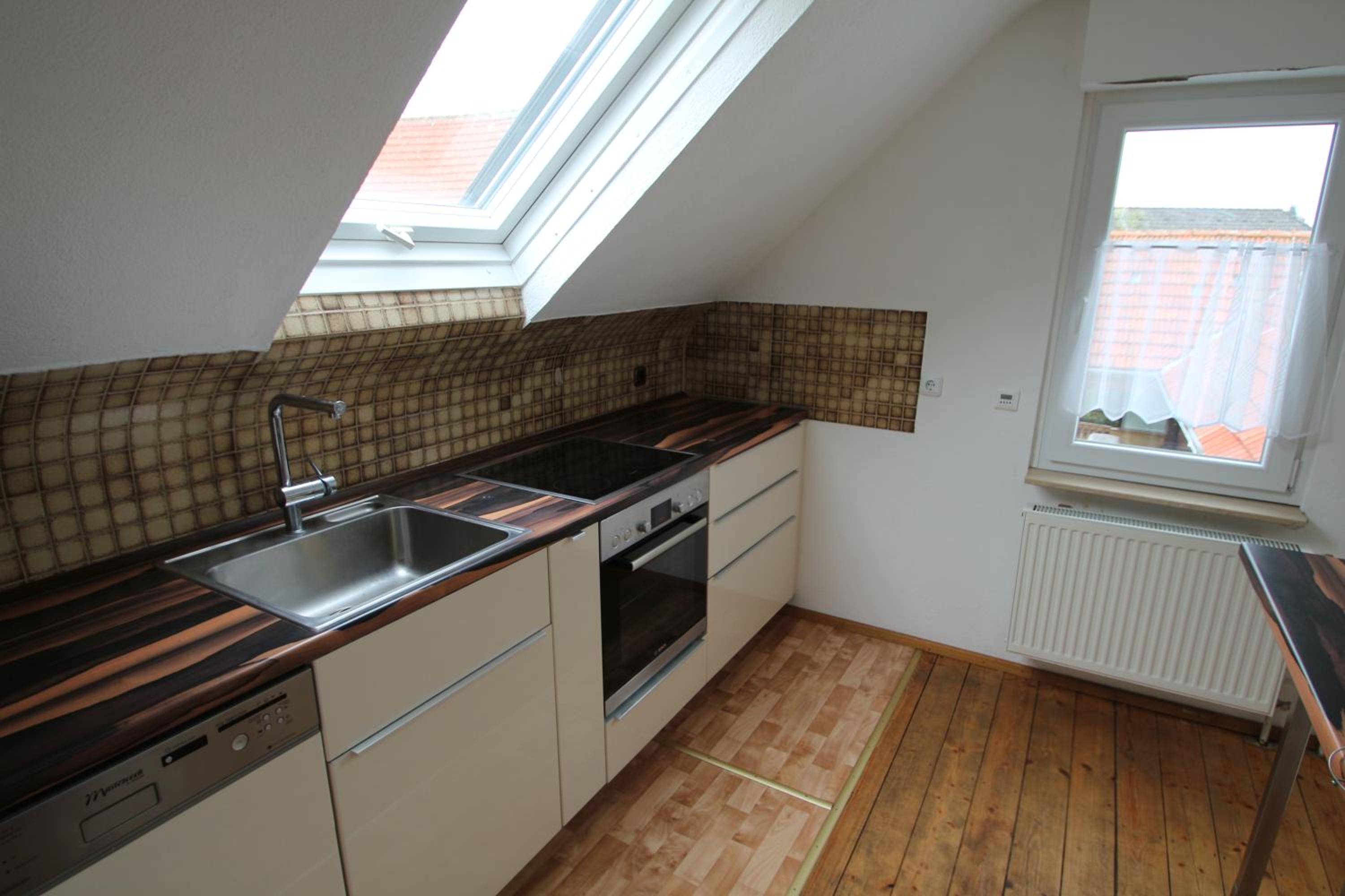 Three-Bedroom Apartment - High Floor photo 2