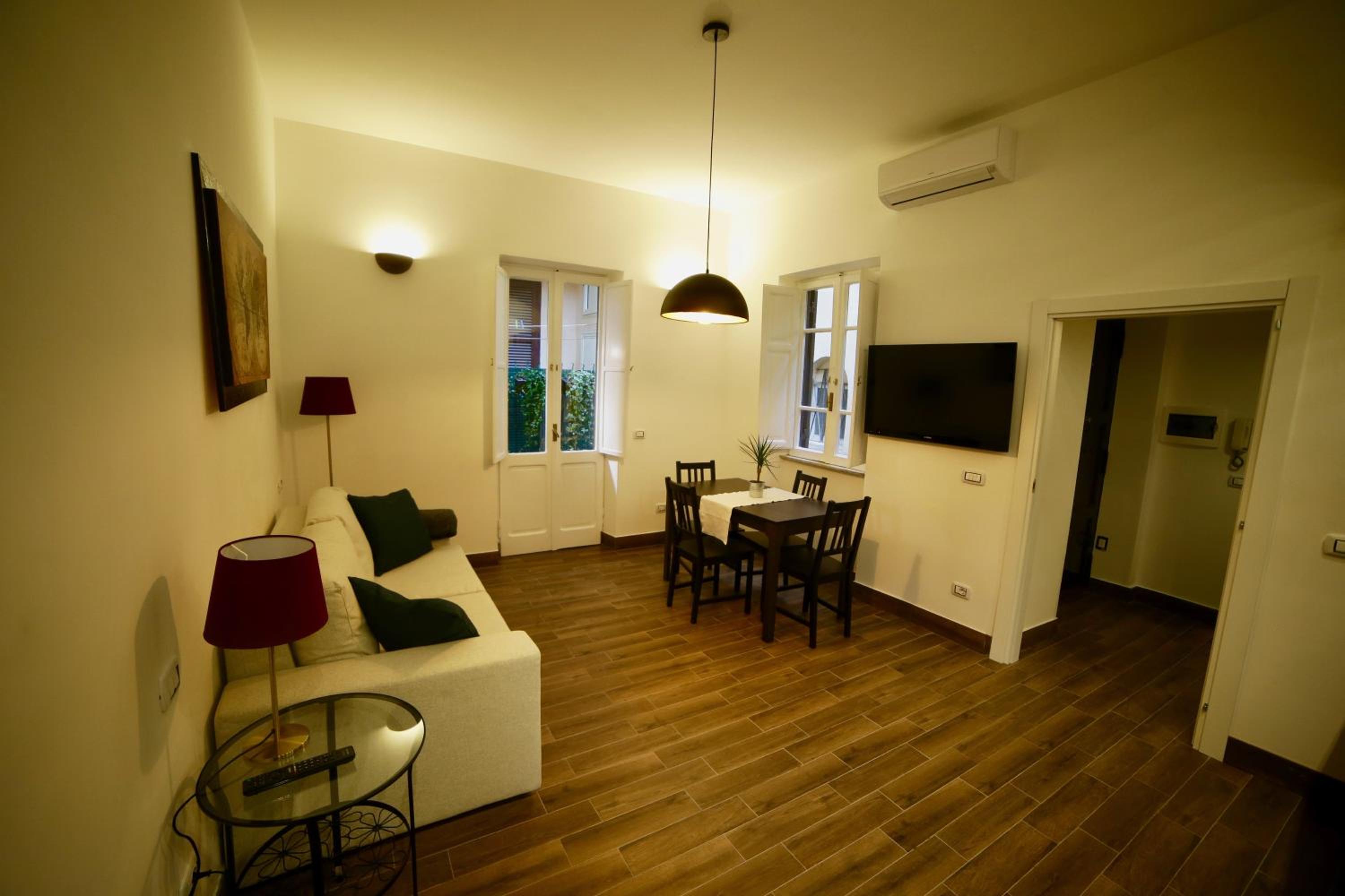 One-Bedroom Apartment