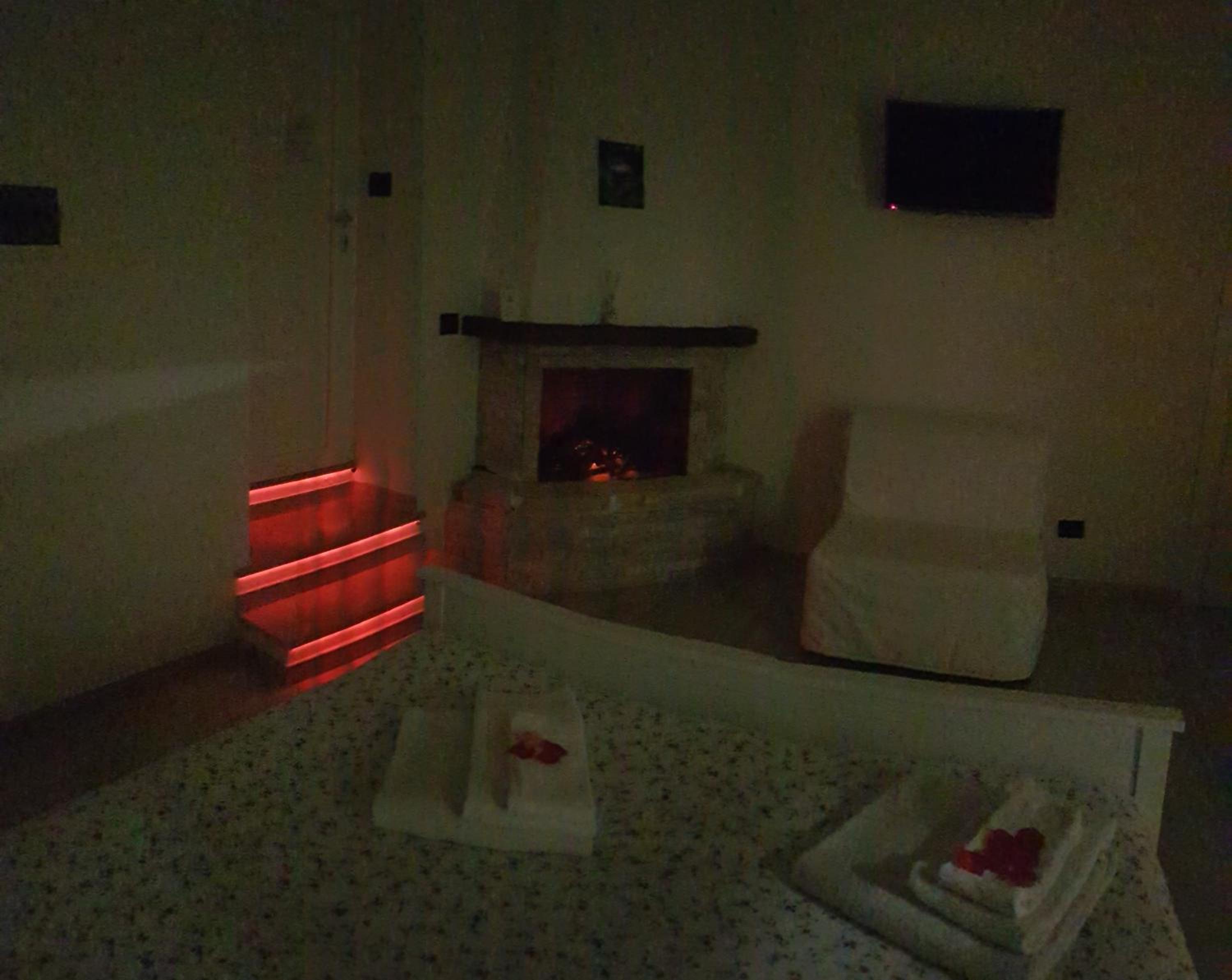 Junior Suite with jacuzzi - Photo 15