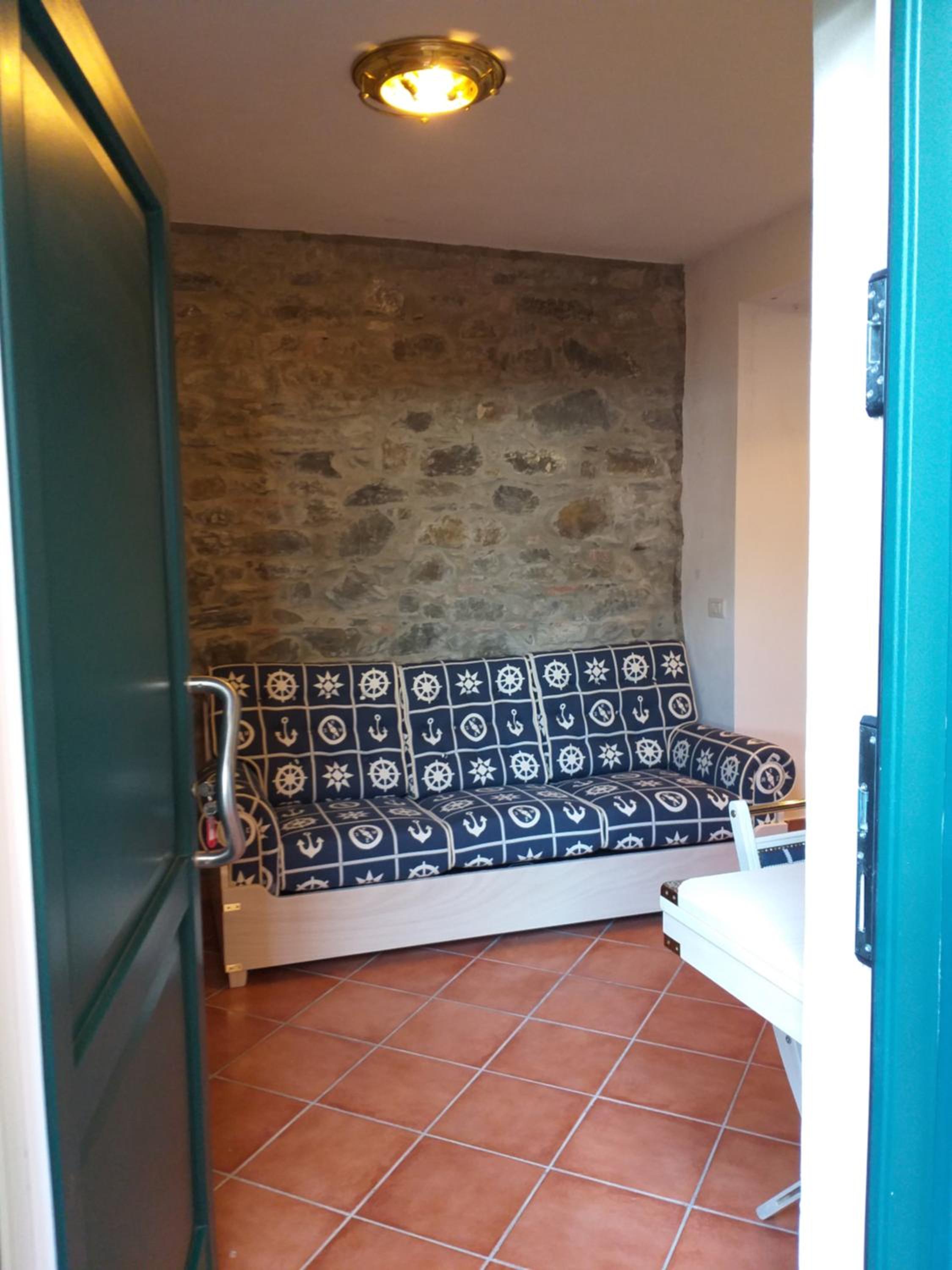 Maisonette photo 1