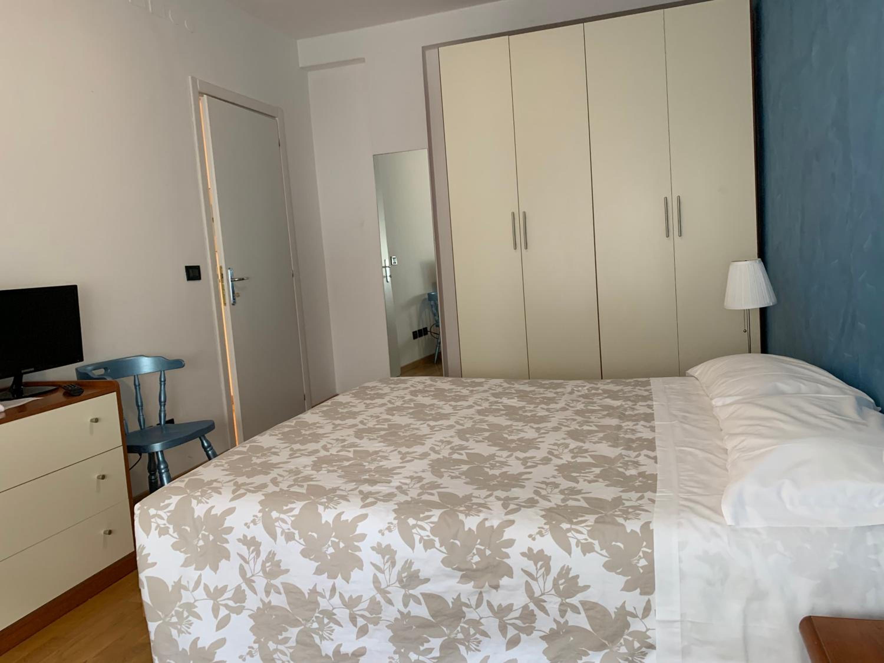 One-Bedroom Apartment (4 Adults) photo 3