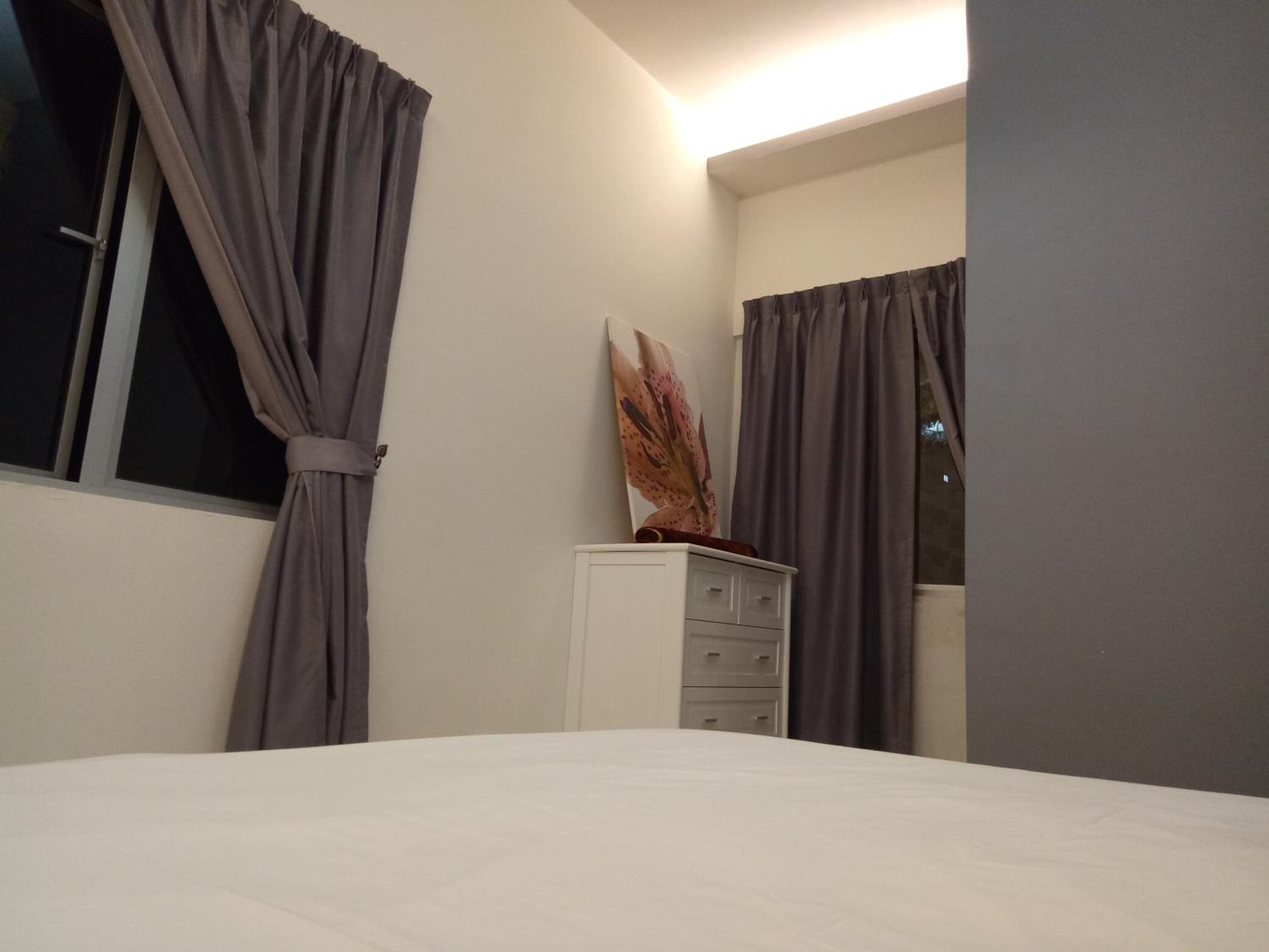 Three-Bedroom Apartment - Photo 8