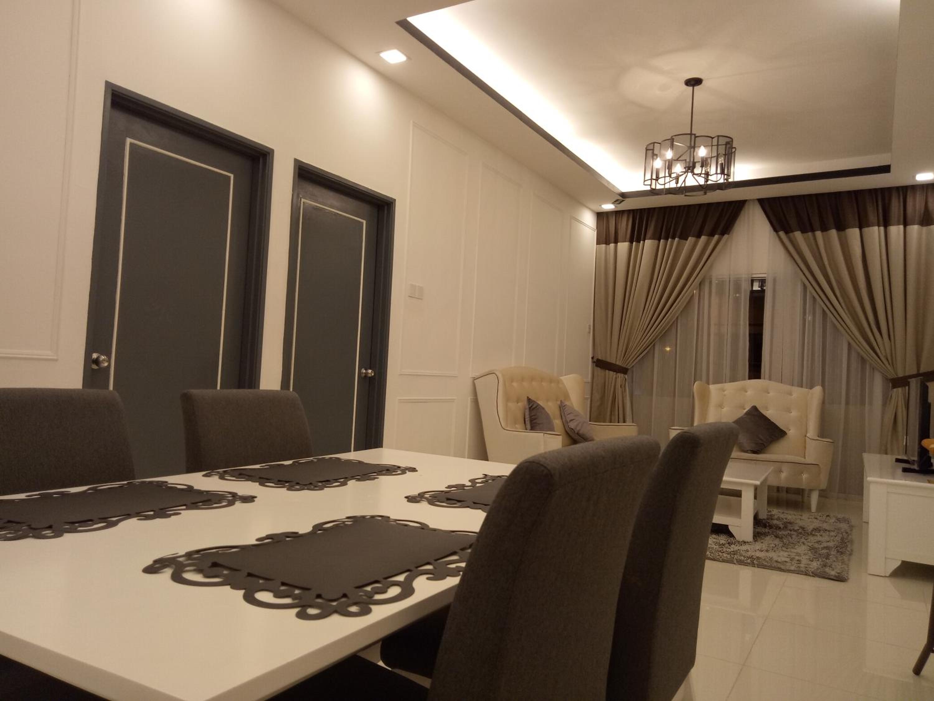 Three-Bedroom Apartment - Photo 20