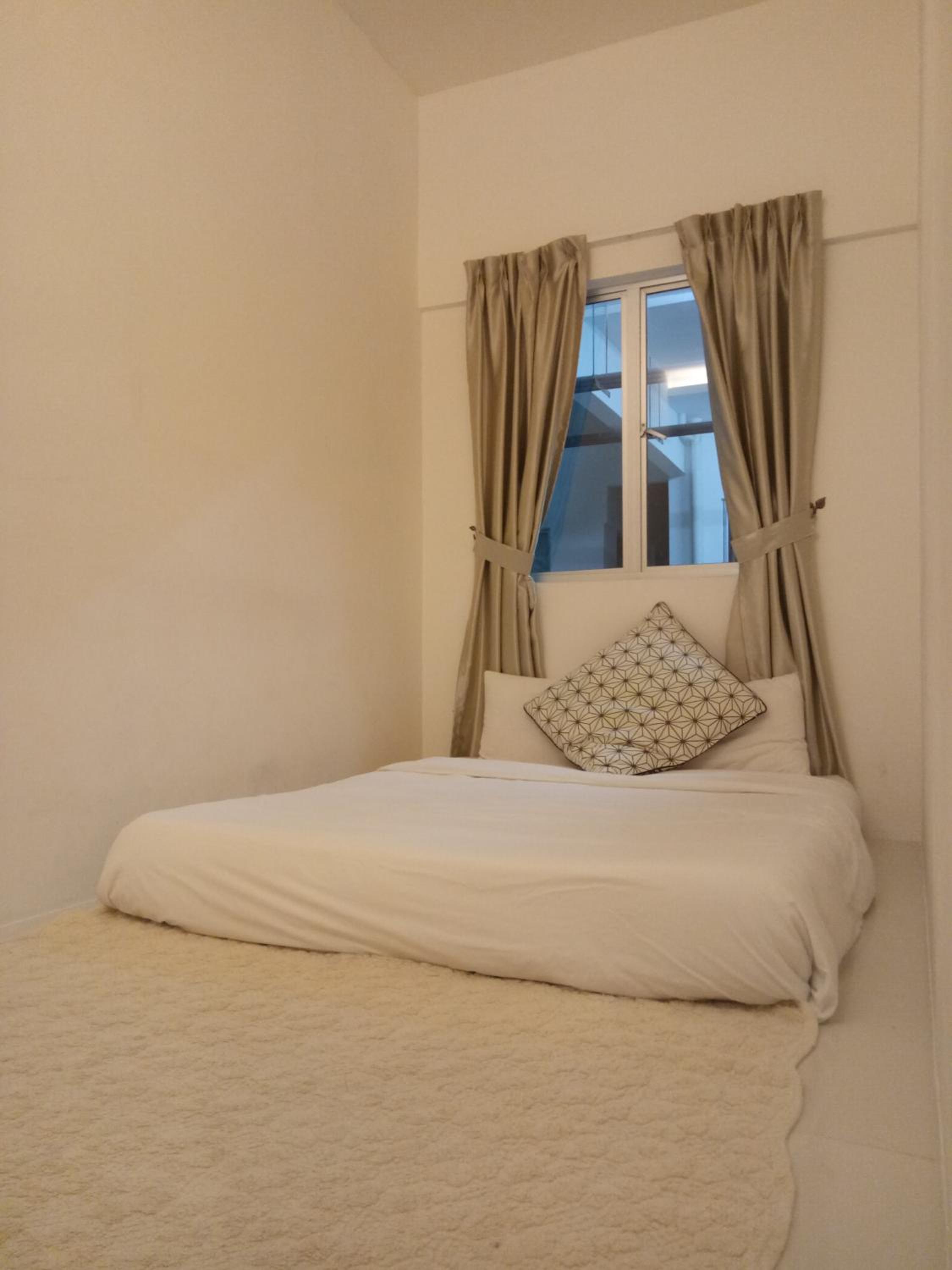 Three-Bedroom Apartment - Photo 21