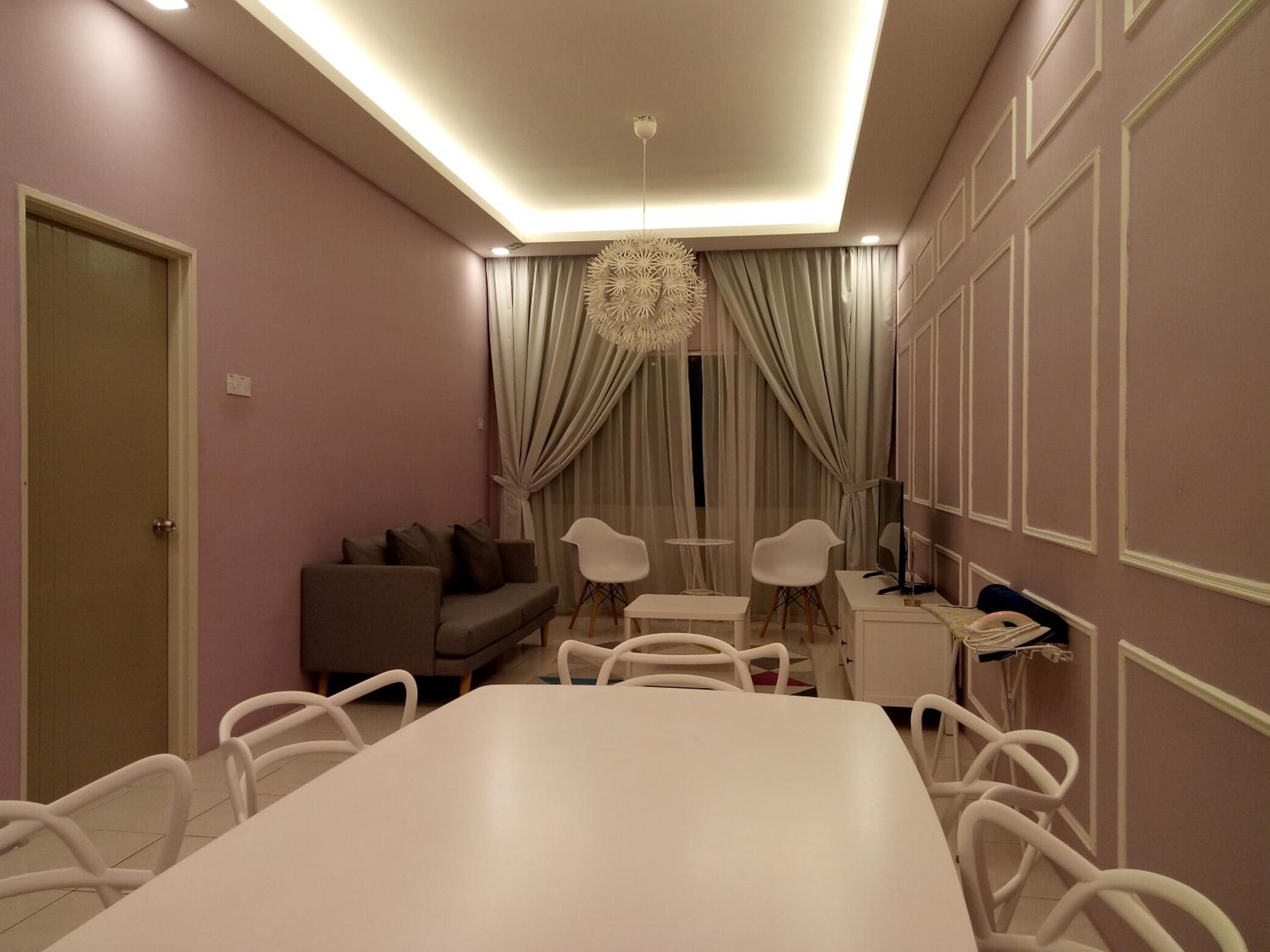 Three-Bedroom Apartment - Photo 14