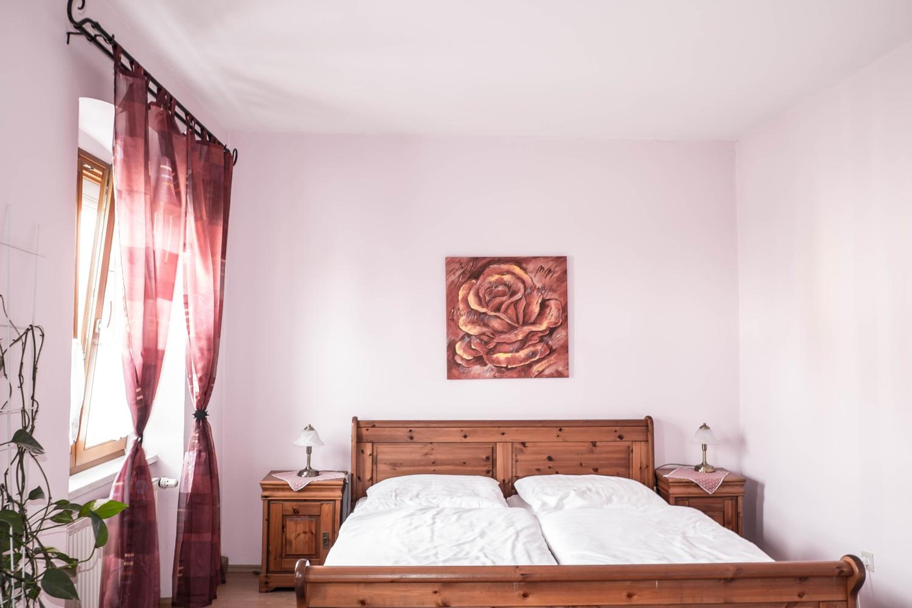Triple Room with Private Bathroom - Photo 3