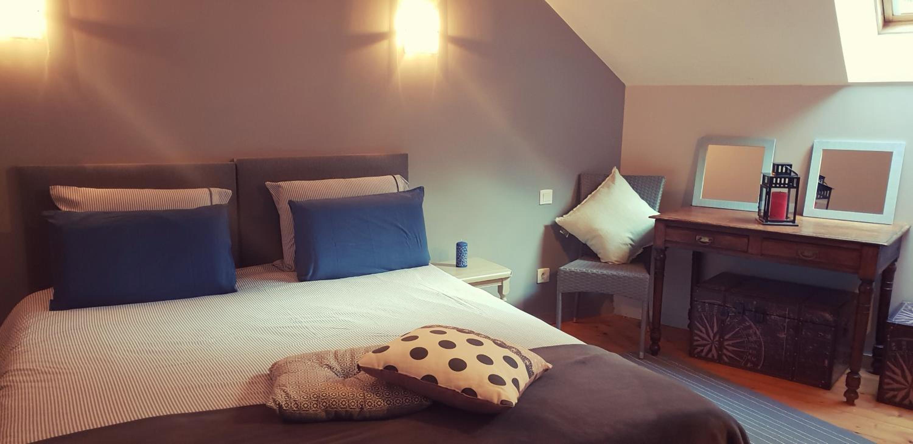 Two-Bedroom House - Photo 19