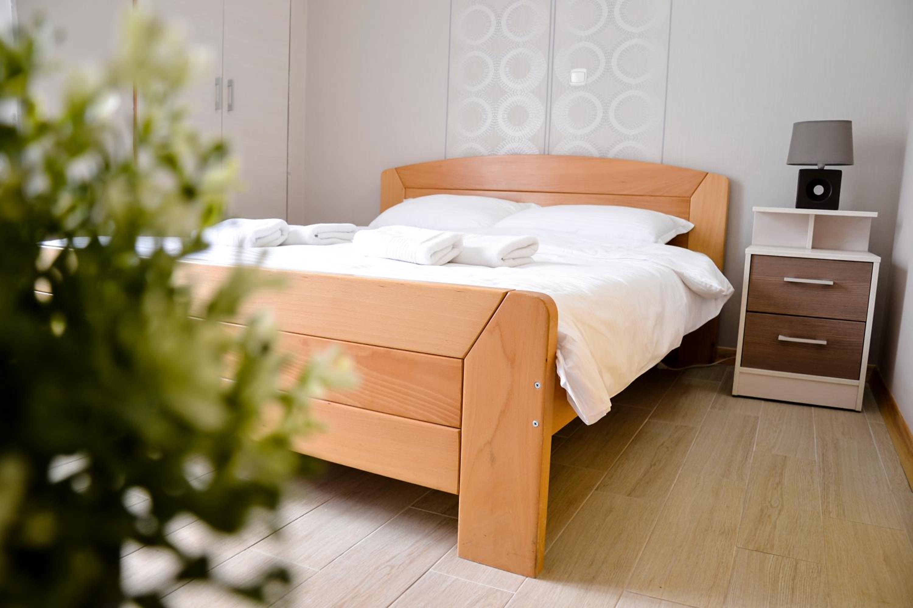 Double Room - Photo 8