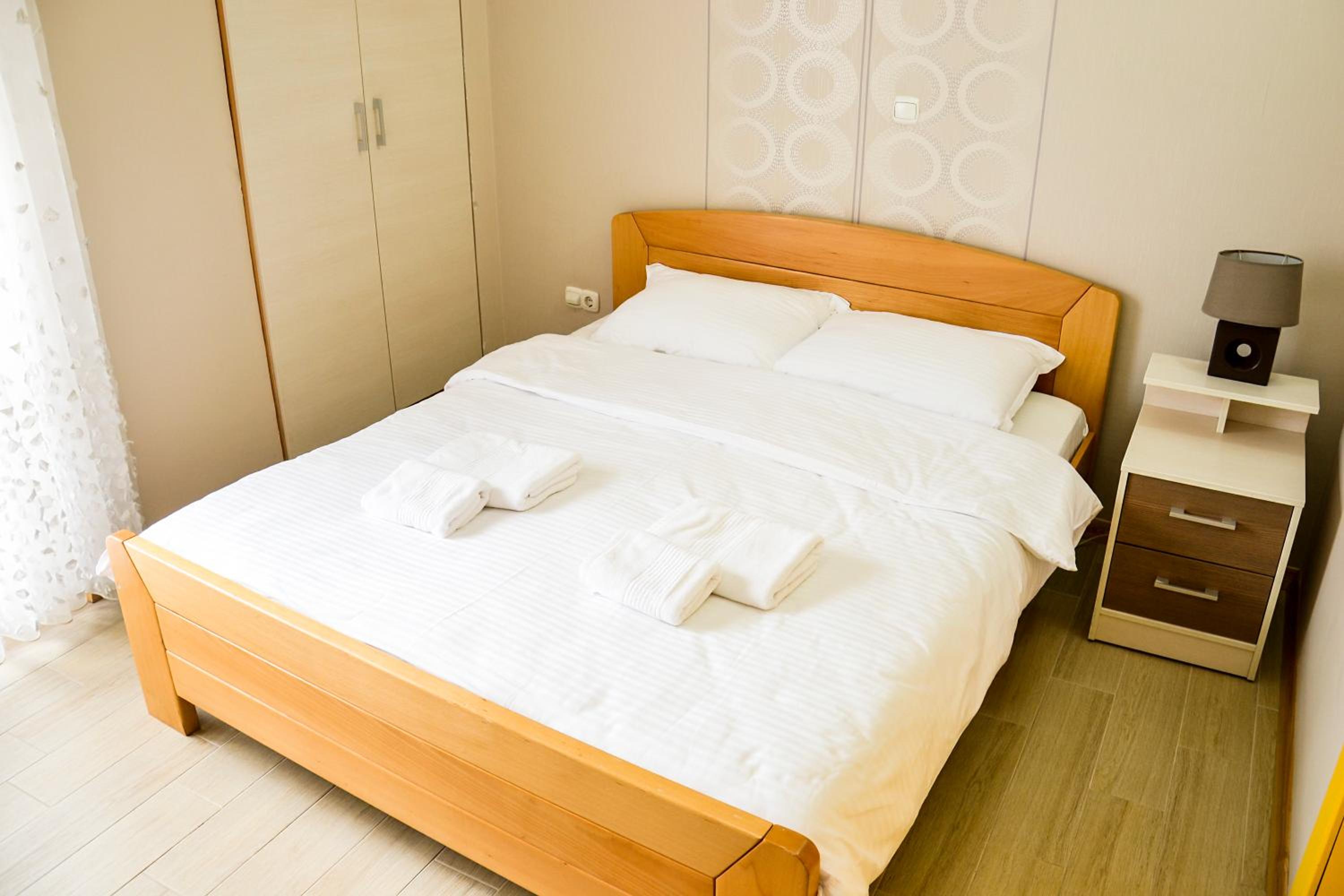 Double Room - Photo 11