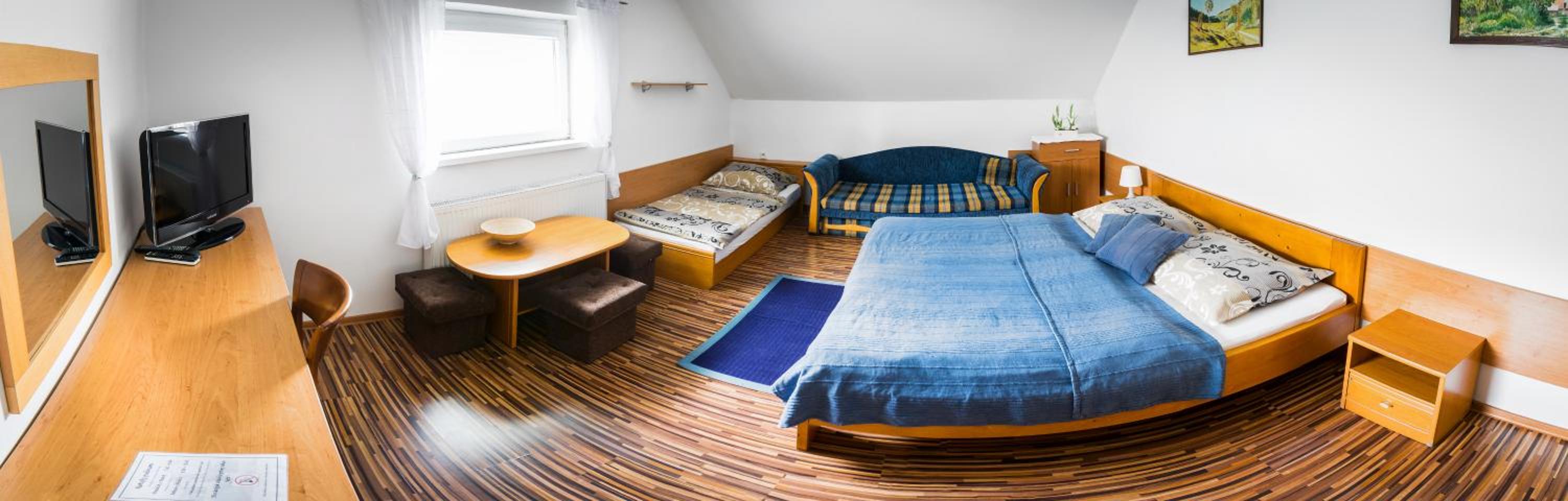 Classic Triple Room photo 2