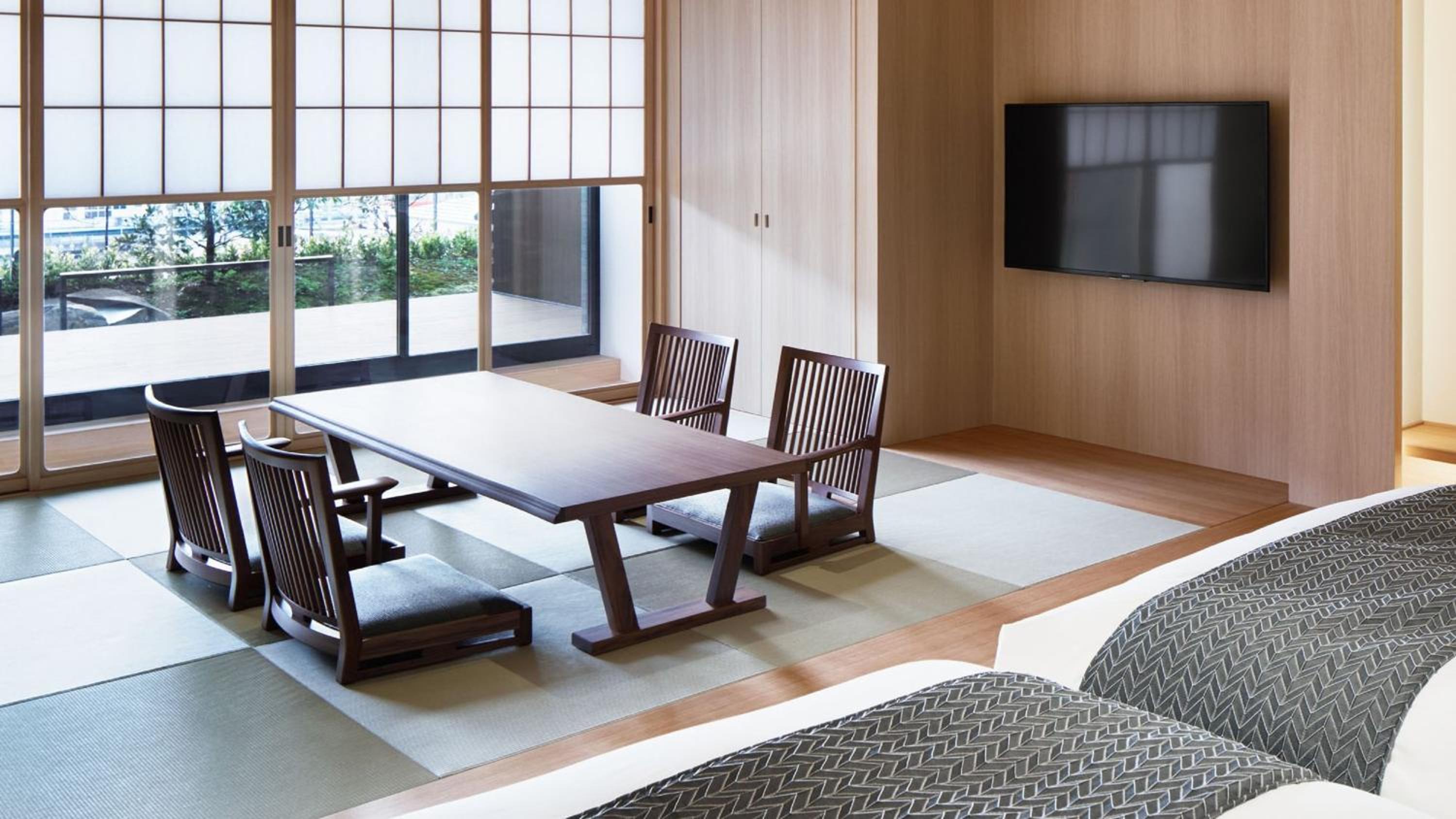 Suite Room with Tatami Area - Photo 5