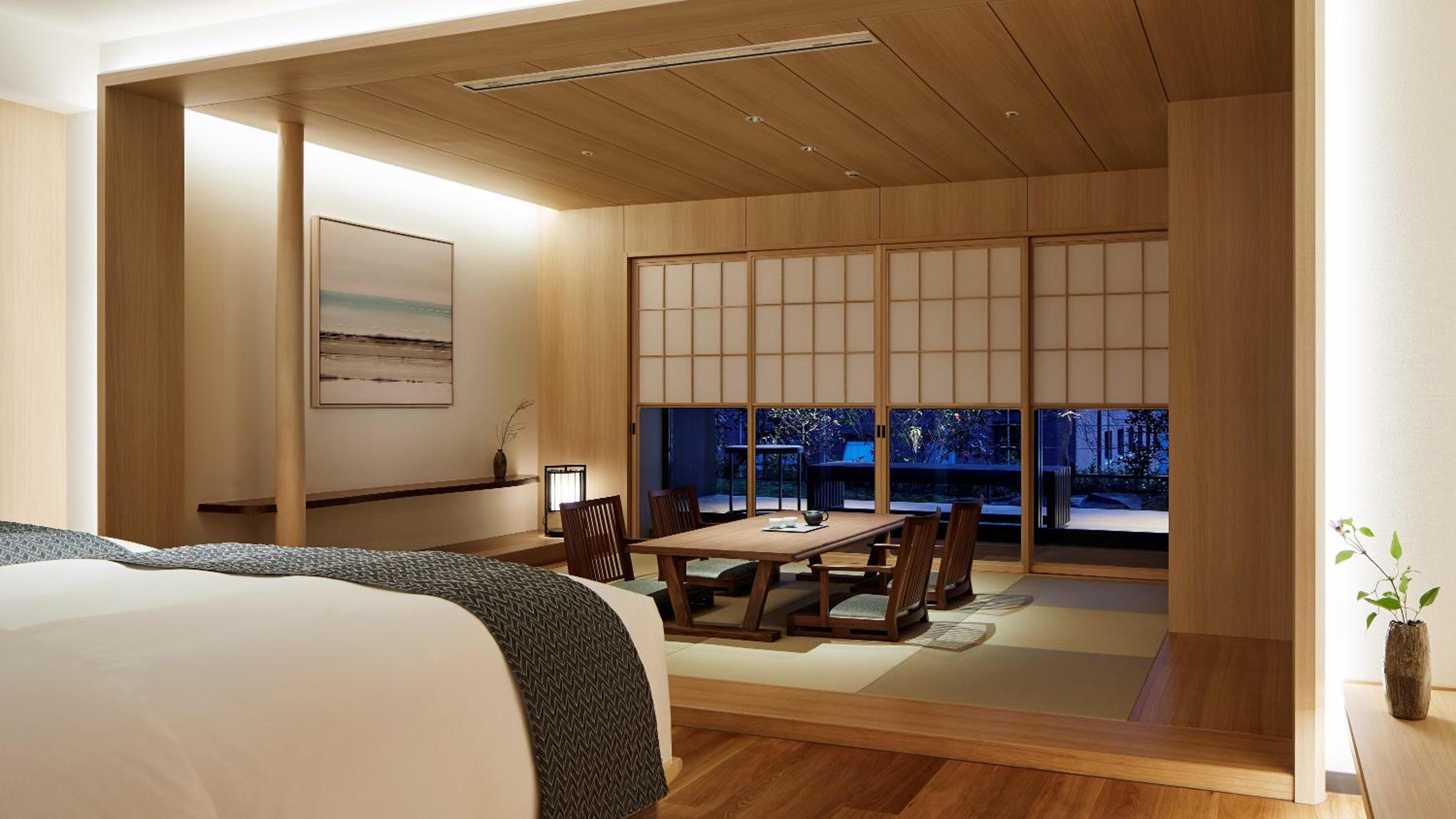 Suite Room with Tatami Area - Photo 6
