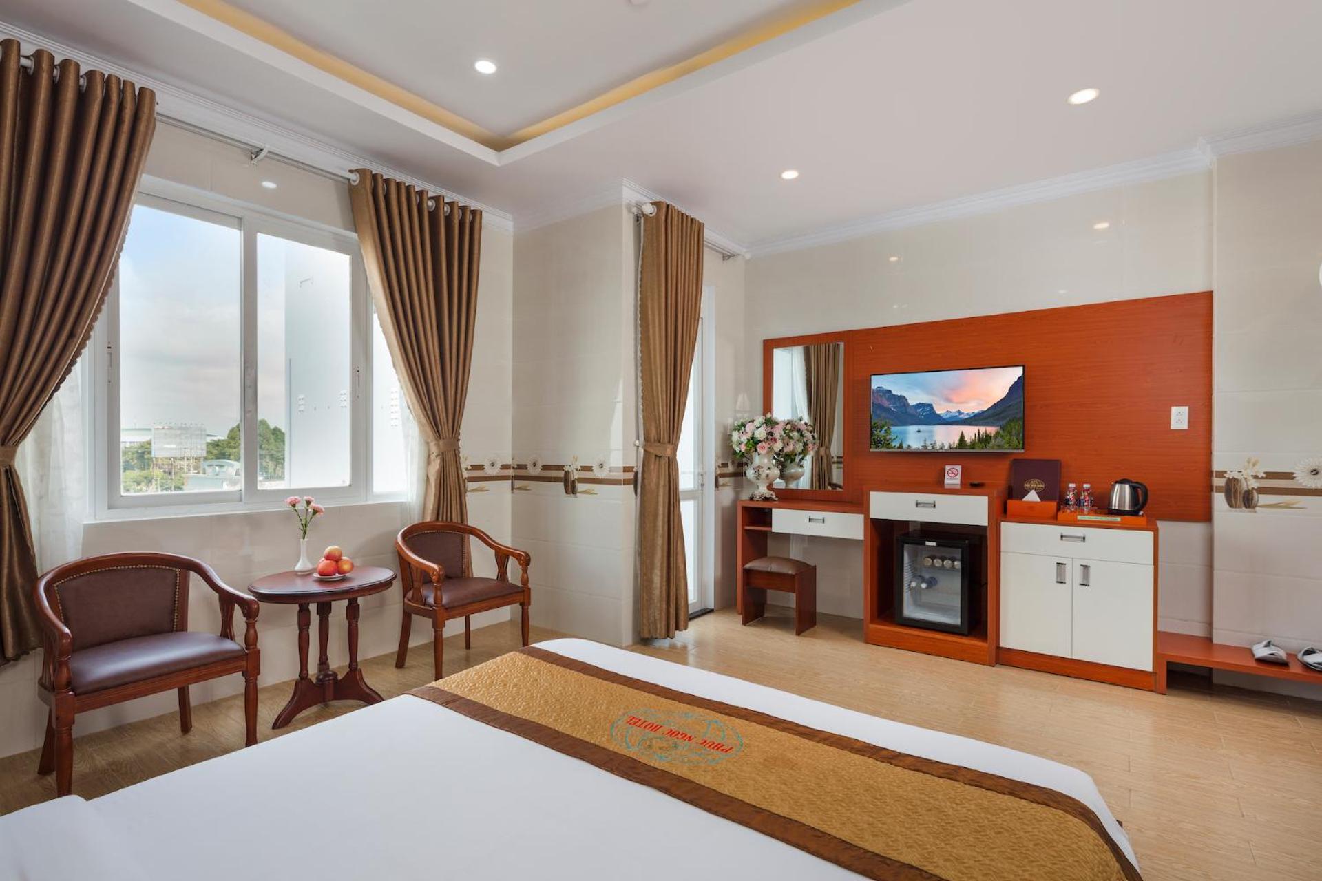 Large Double Room photo 3