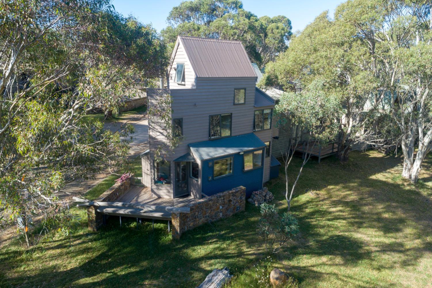 Three-Bedroom House - Photo 1