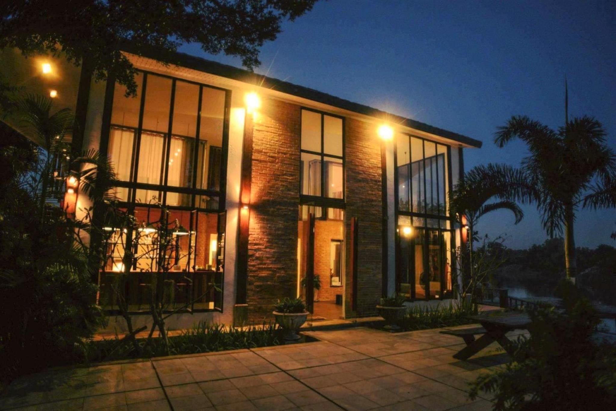Four-Bedroom House - Photo 60