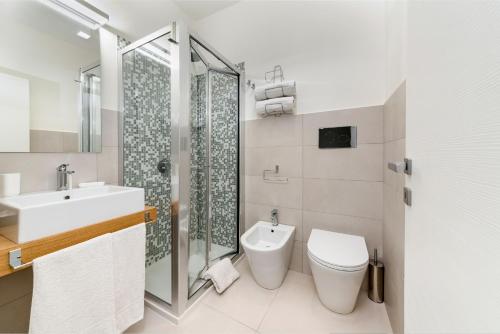 Standard Double Room - Photo 5