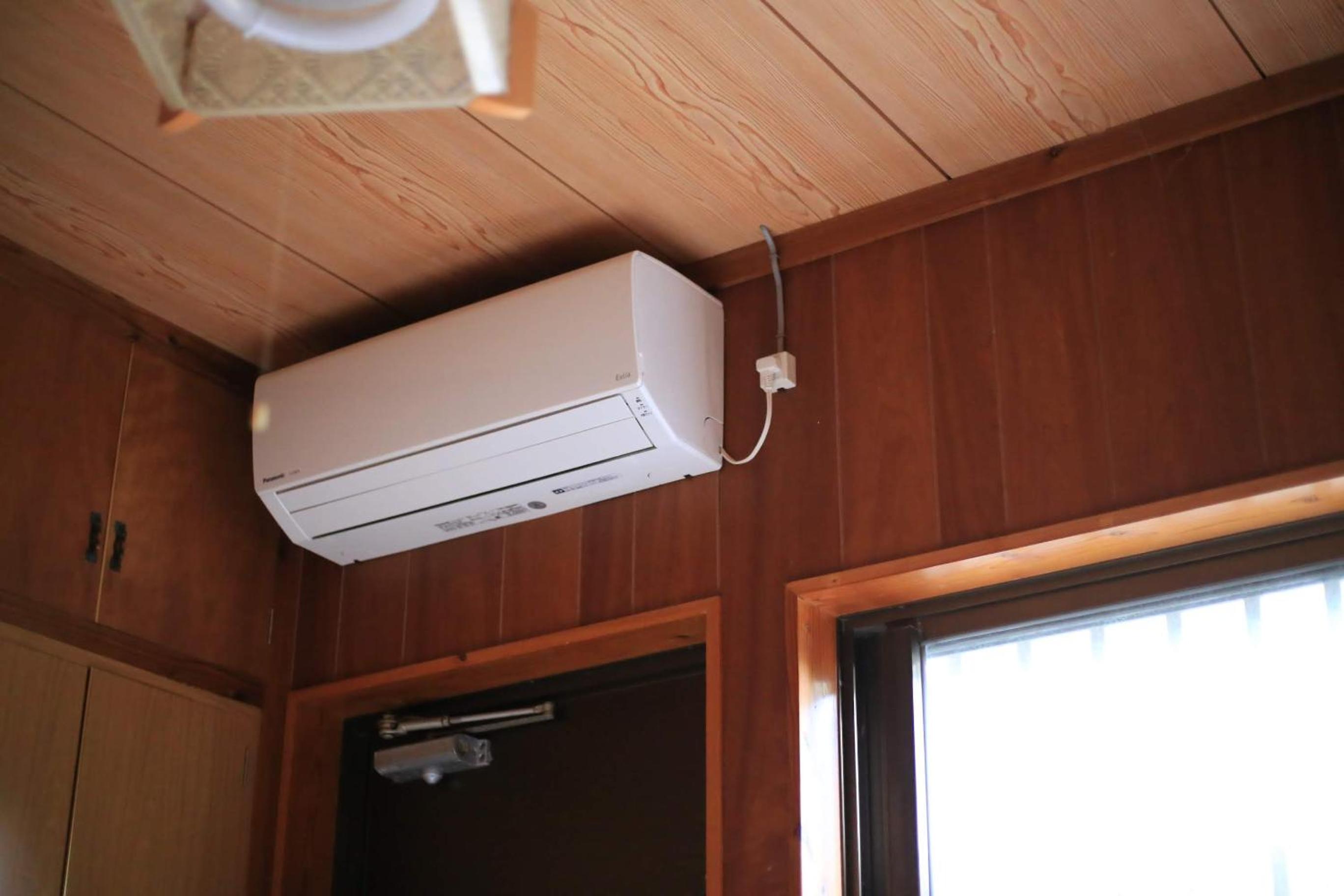 Four-Bedroom House - Photo 12