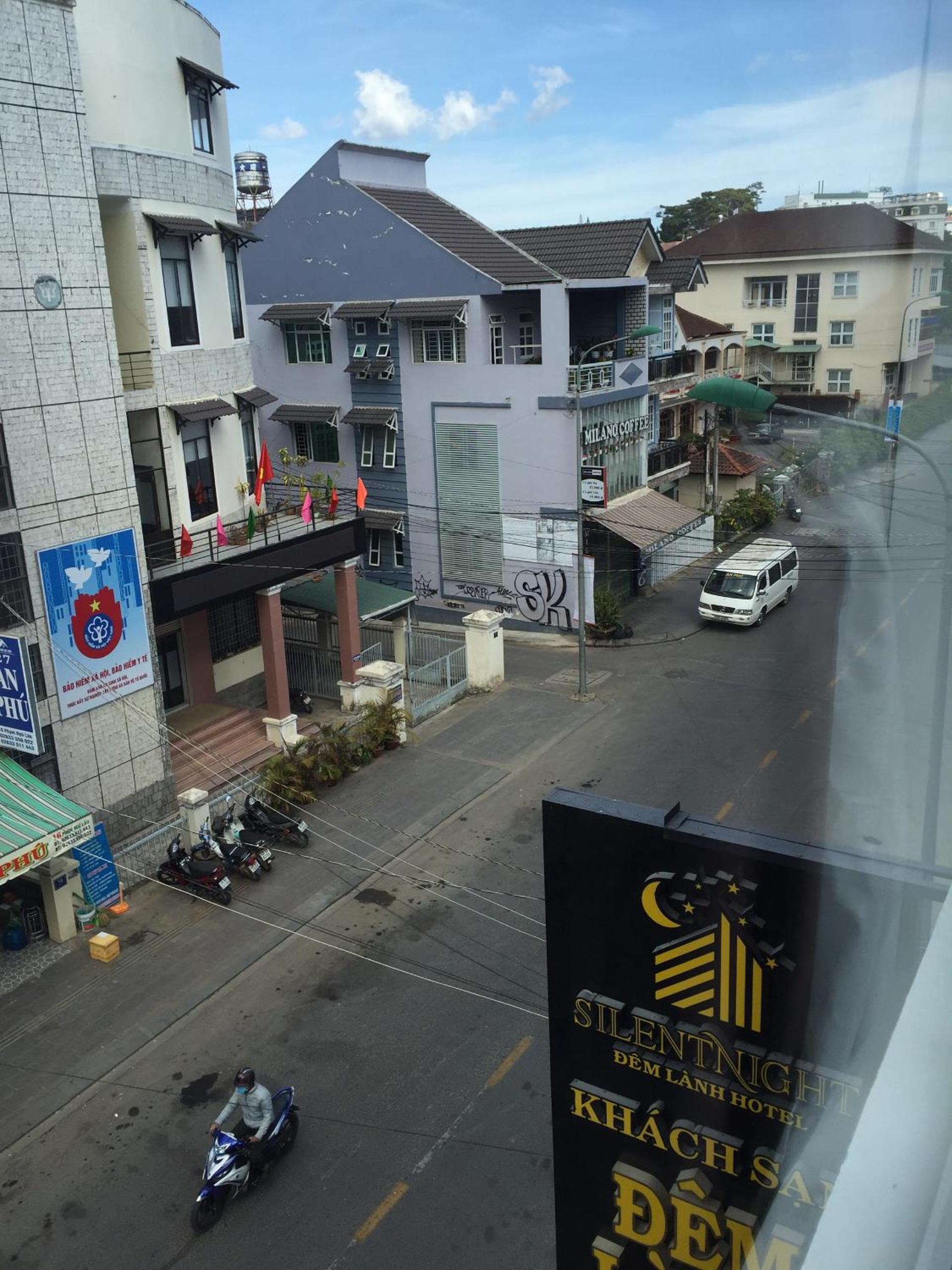 豪华大床房