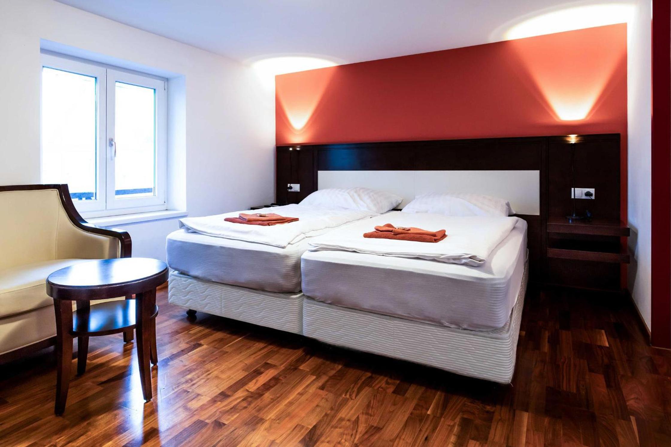 Double Room (Street Side) - Photo 1
