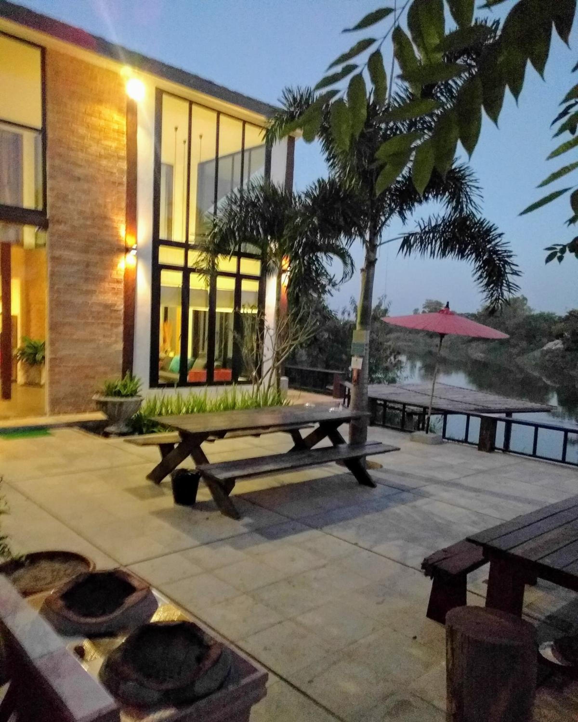 Four-Bedroom House - Photo 48