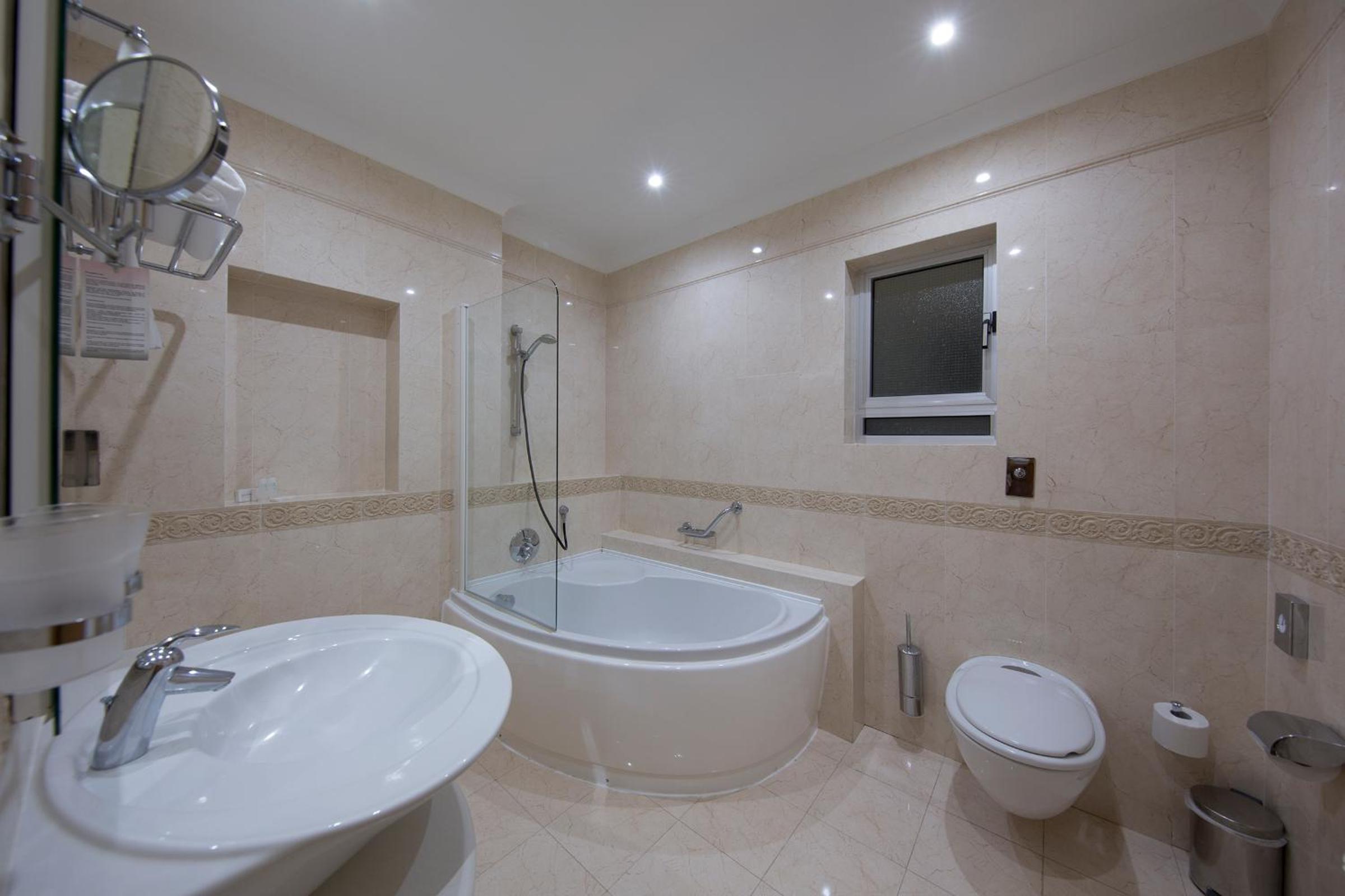 Junior Suite with Sea View - Photo 5