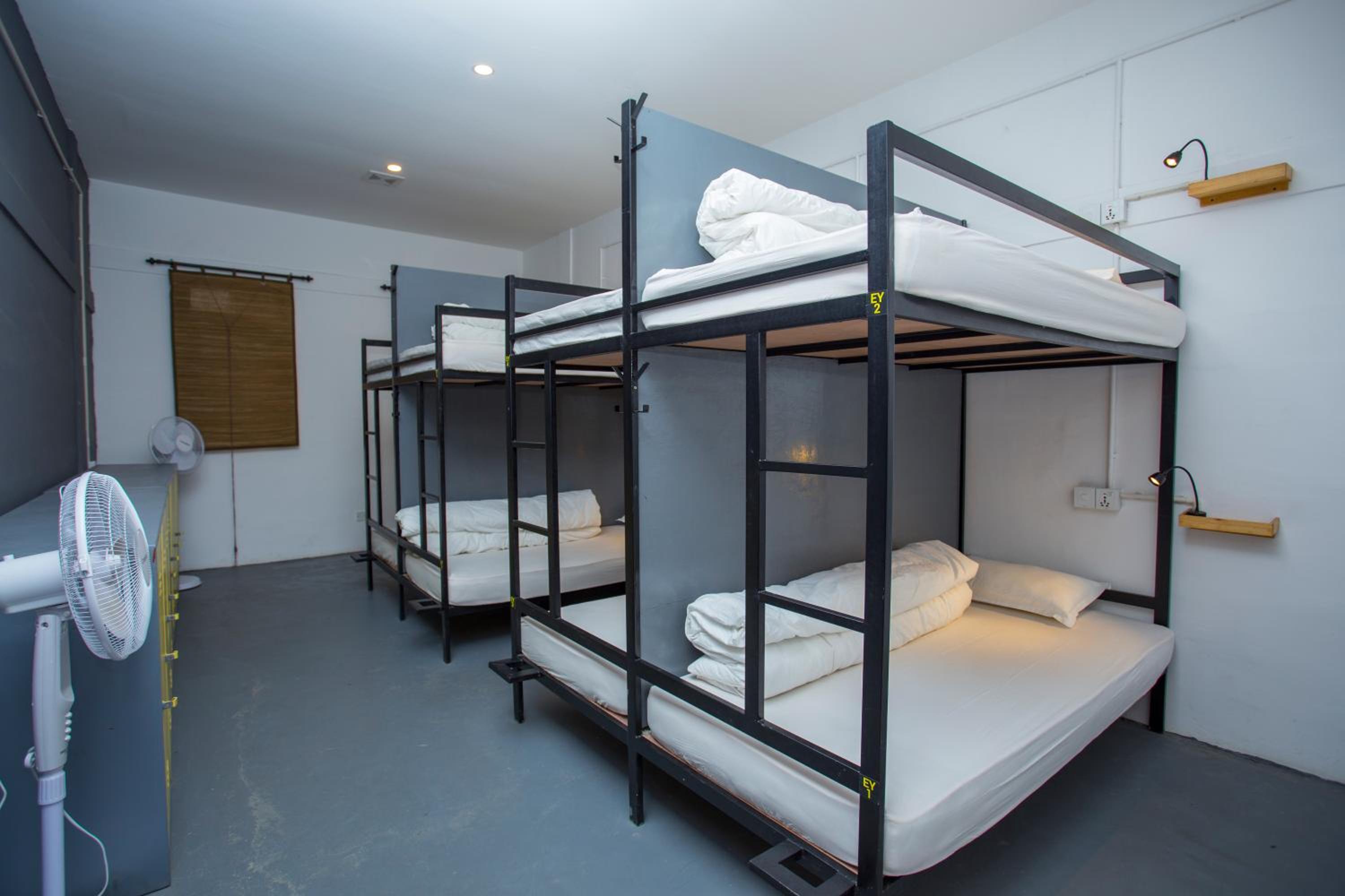 Bed in 8-Bed Mixed Dormitory Room photo 1
