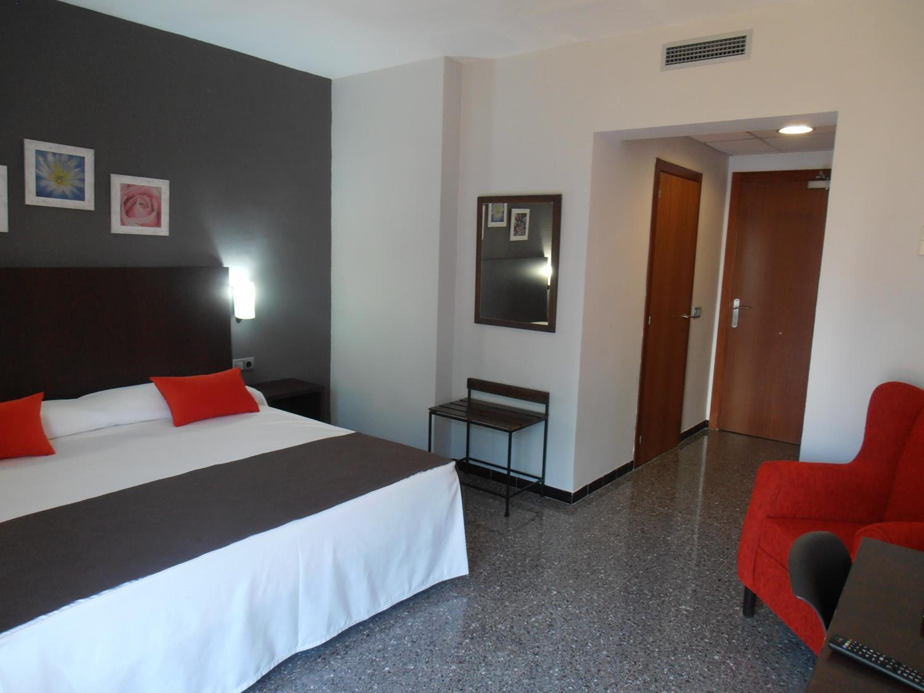 Superior Double Room with Balcony and River View - Photo 1