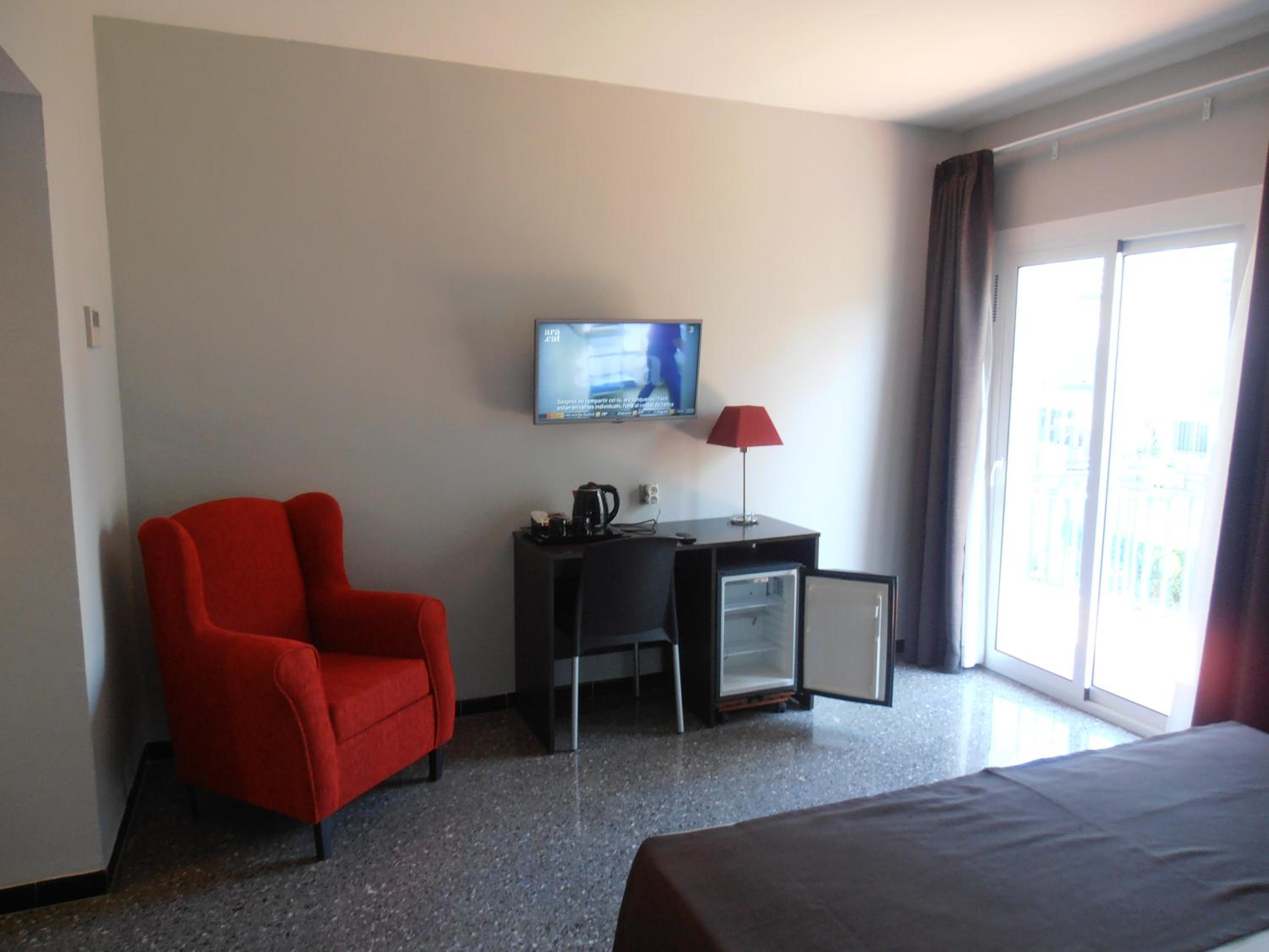 Superior Double Room with Balcony and River View - Photo 12