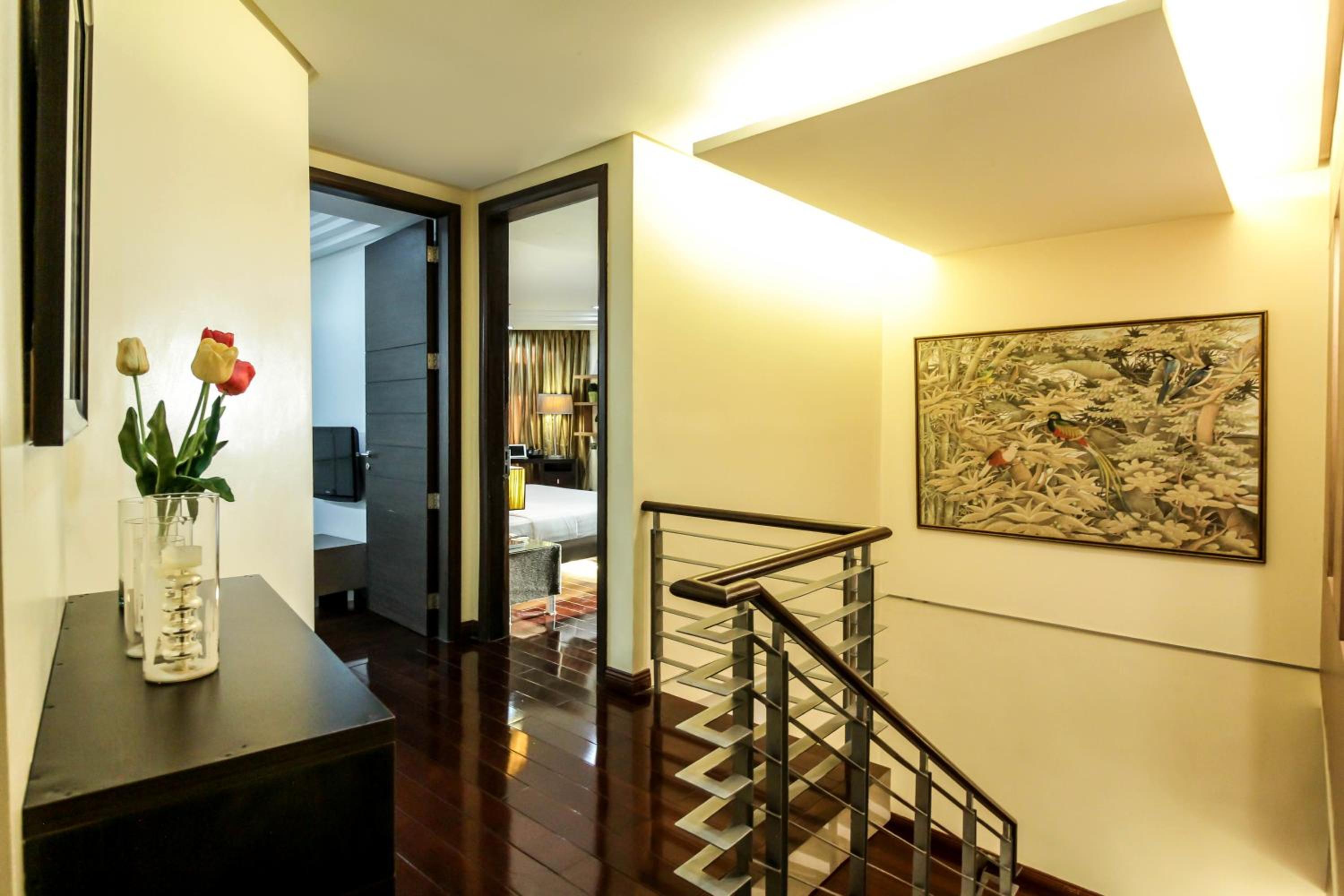 Three-Bedroom Suite - Photo 23