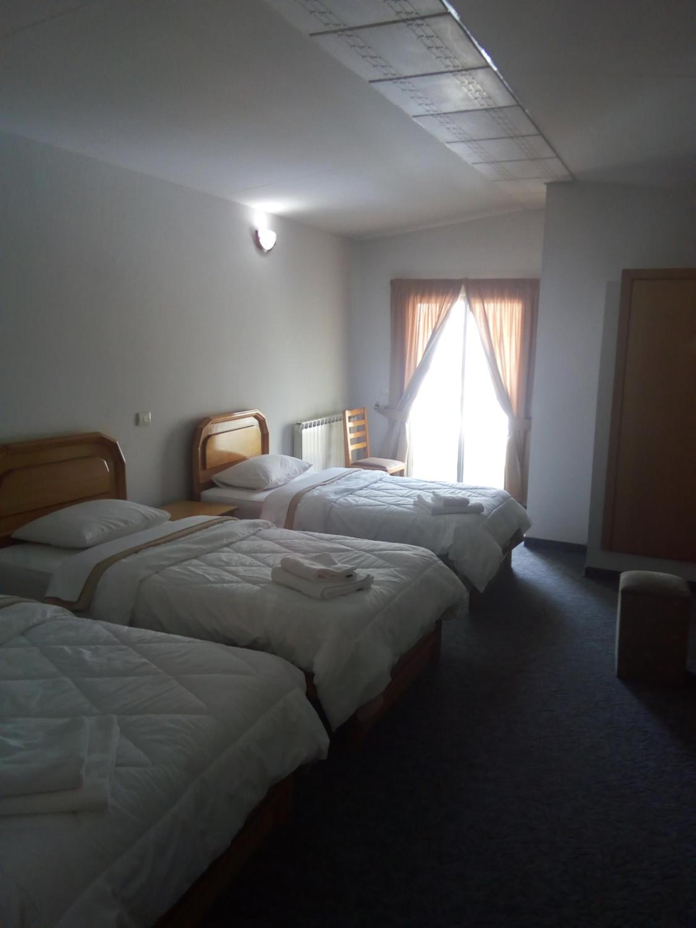 Basic Triple Room photo 2