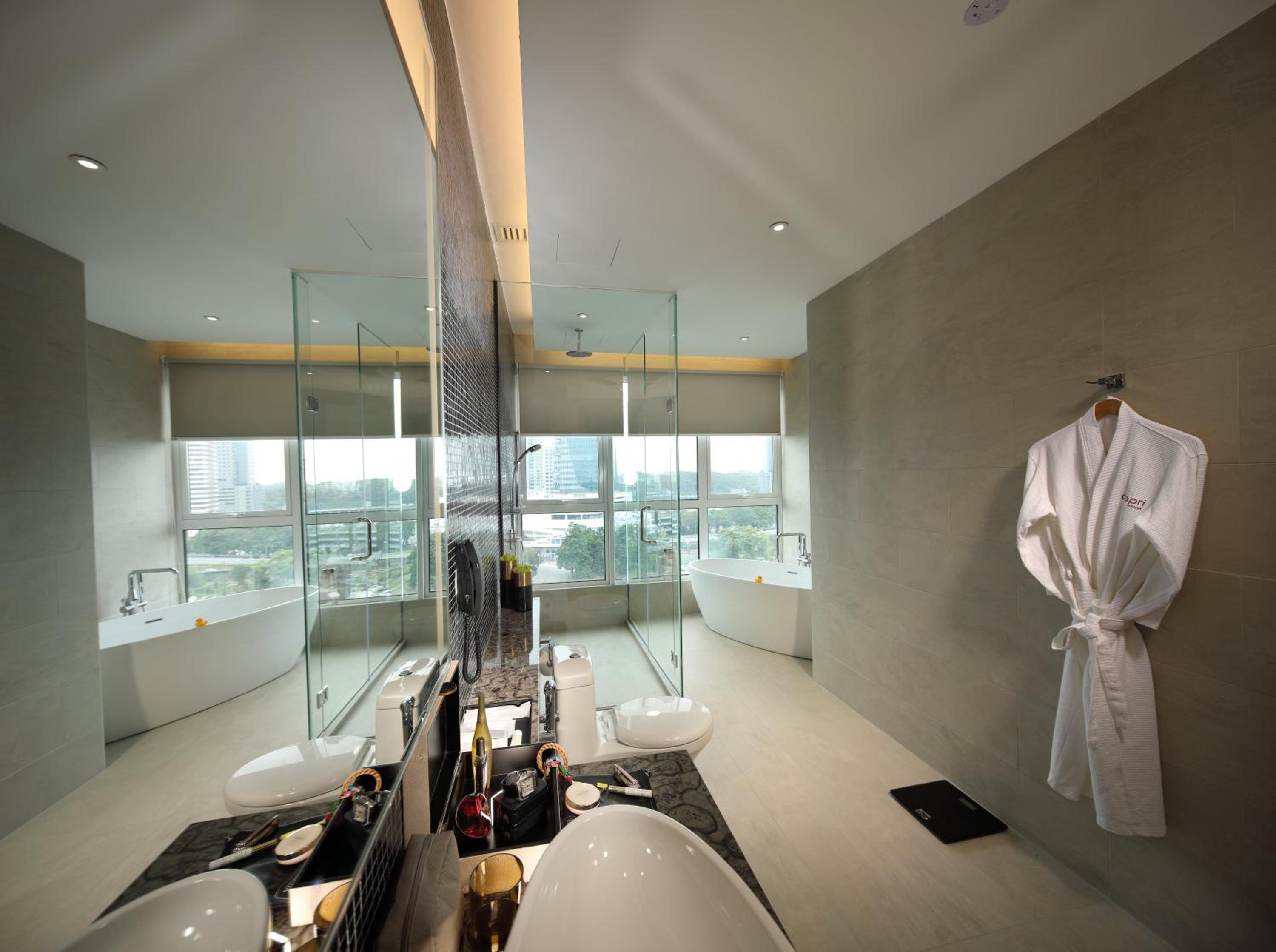One Bedroom Executive King - Photo 1