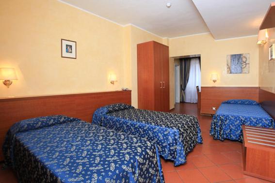 Triple Room with Garden View photo 1