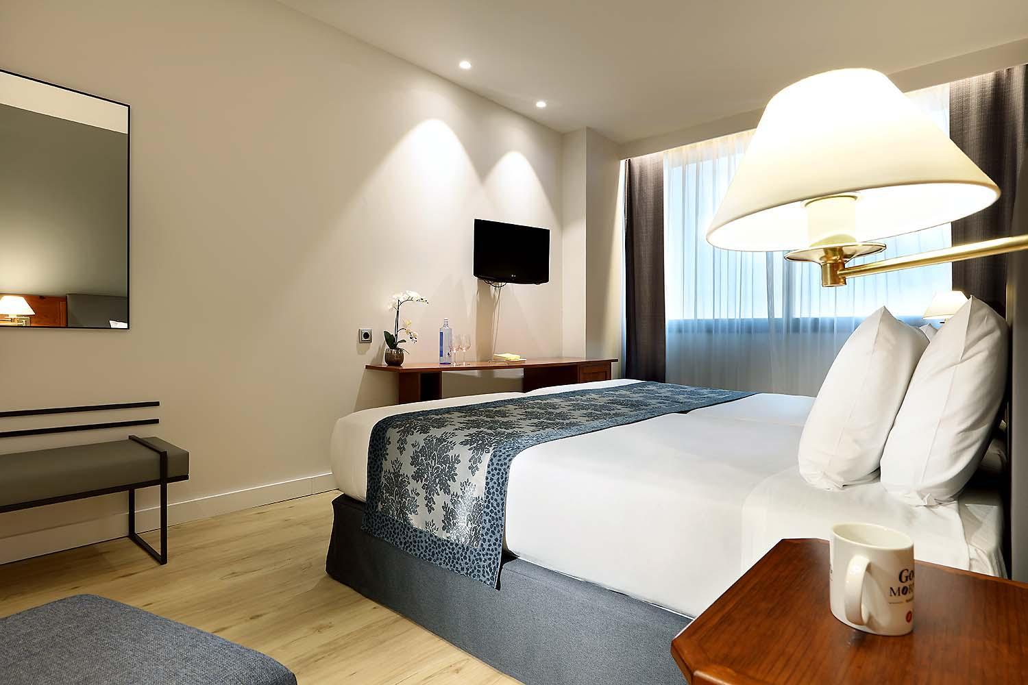 Twin Room - Photo 7