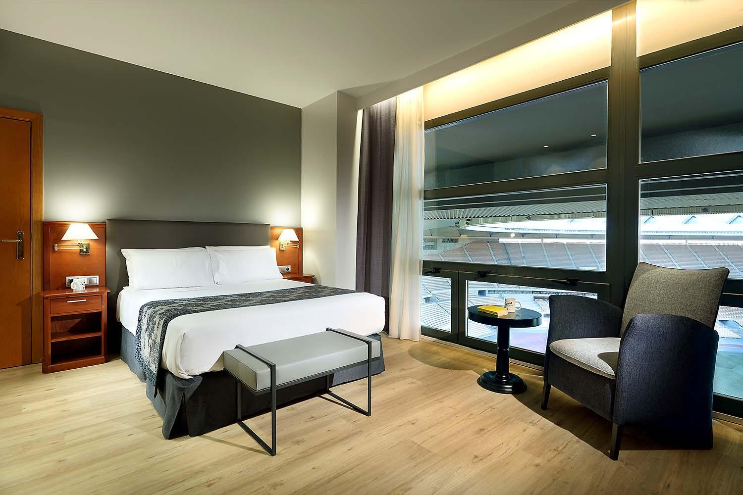 Double or Twin Room with View - Photo 1