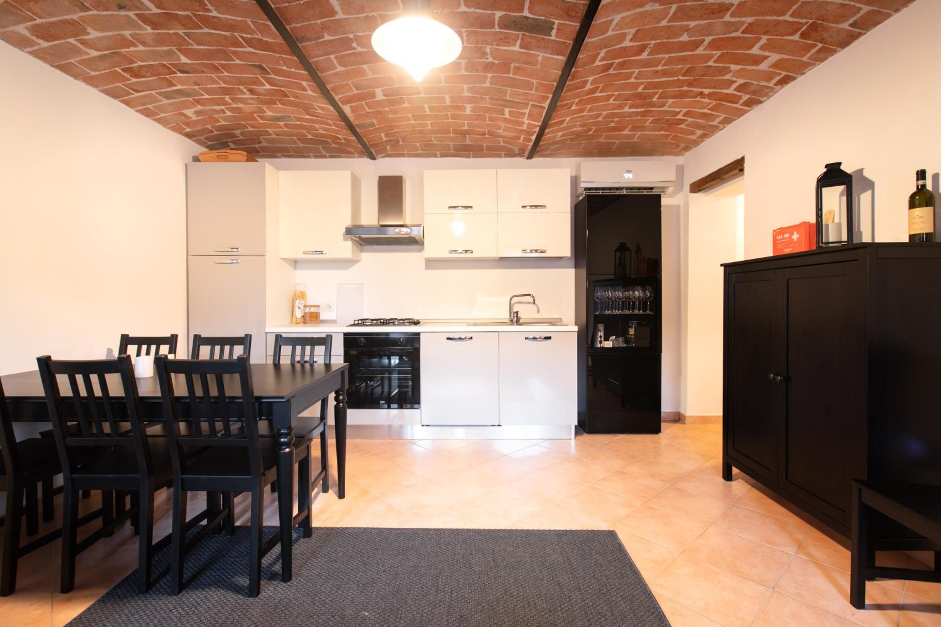 Villa photo 2