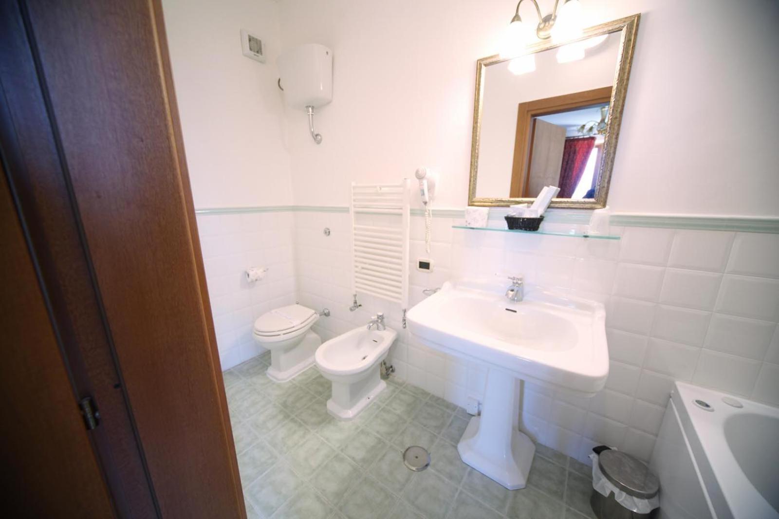 Standard Single Room photo 2