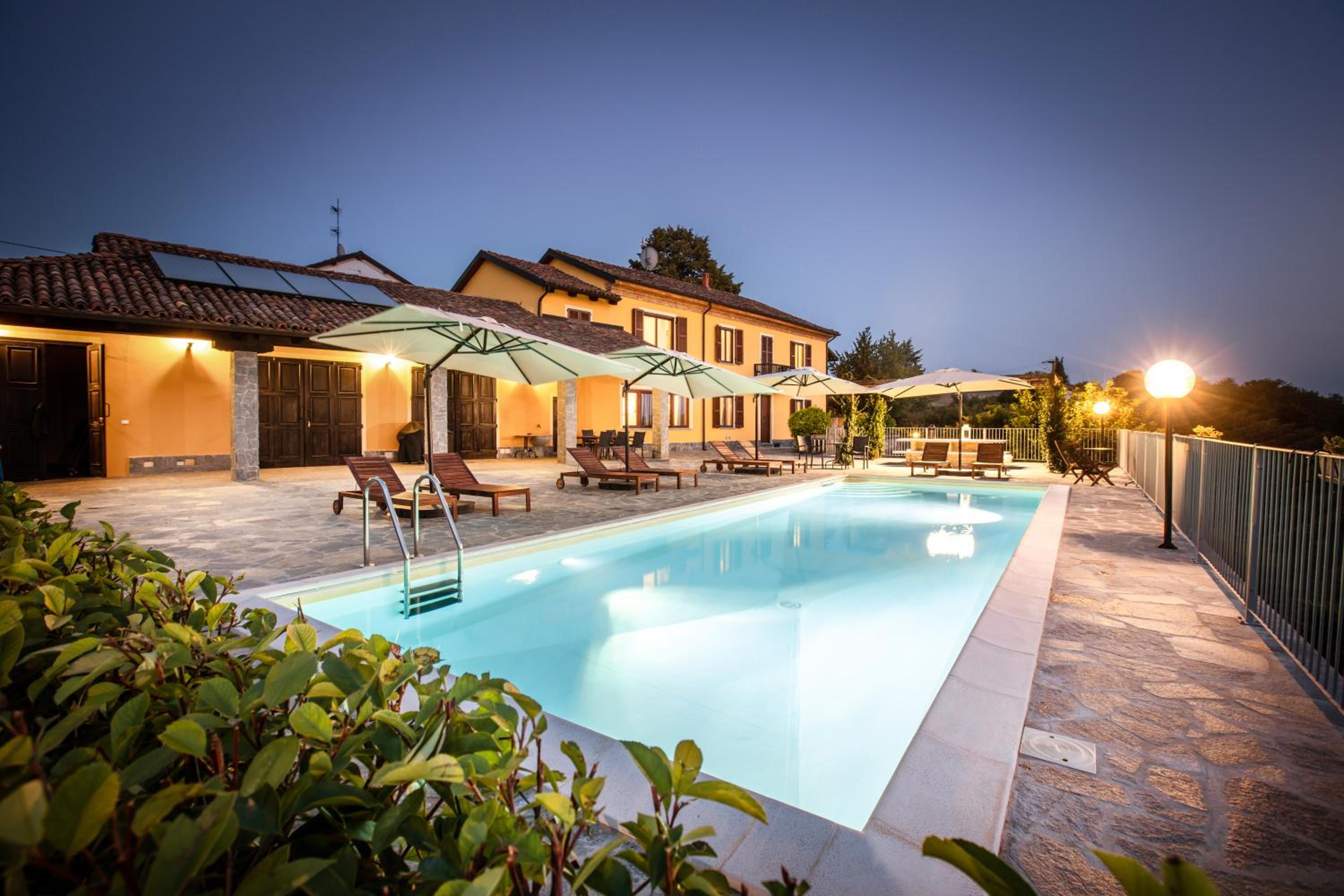 Villa photo 3