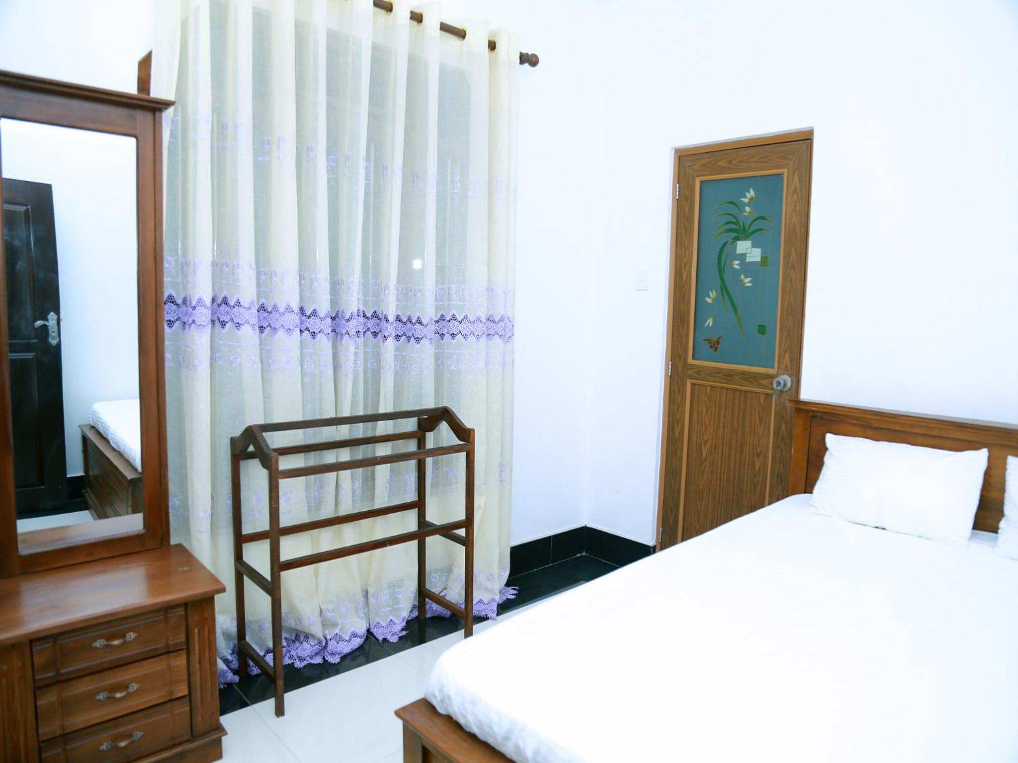 Deluxe Double Room with Balcony photo 2