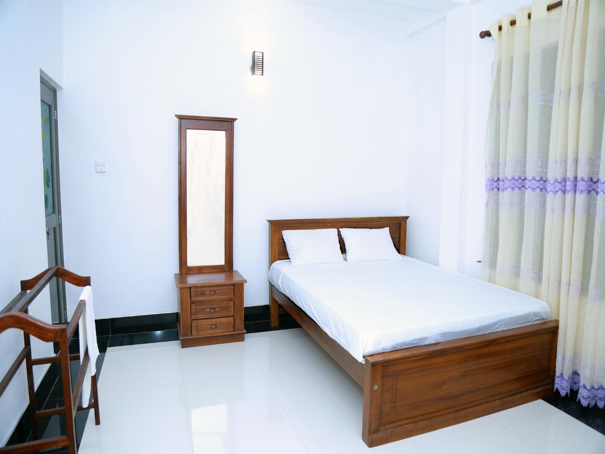Deluxe Double Room with Balcony photo 3