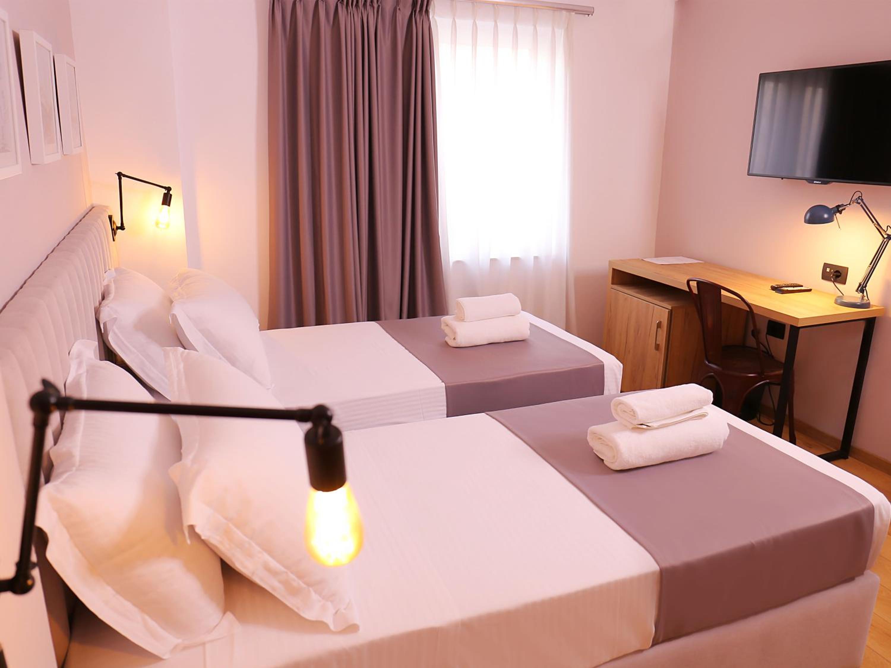 Superior Double or Twin Room with City View photo 1
