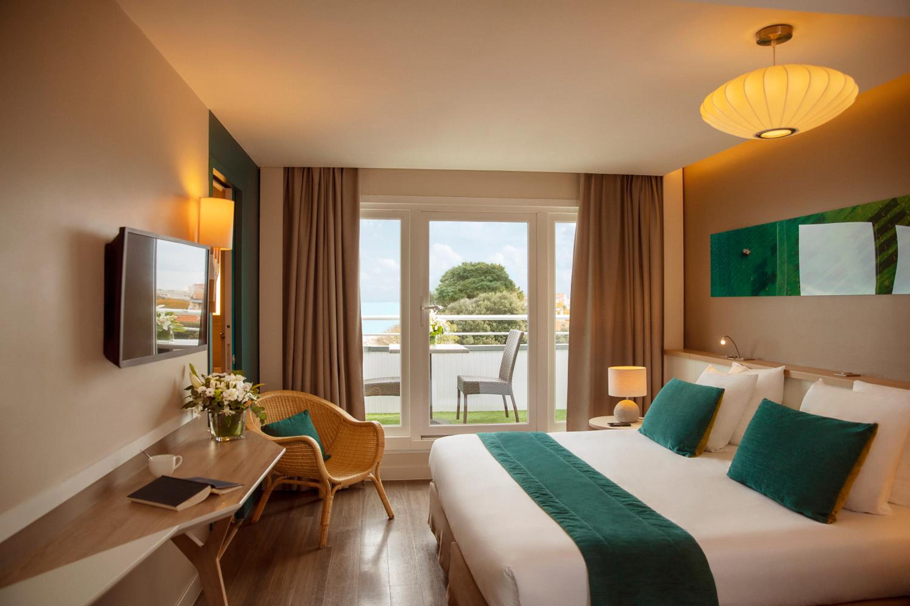 Double Room with Sea View - Photo 3