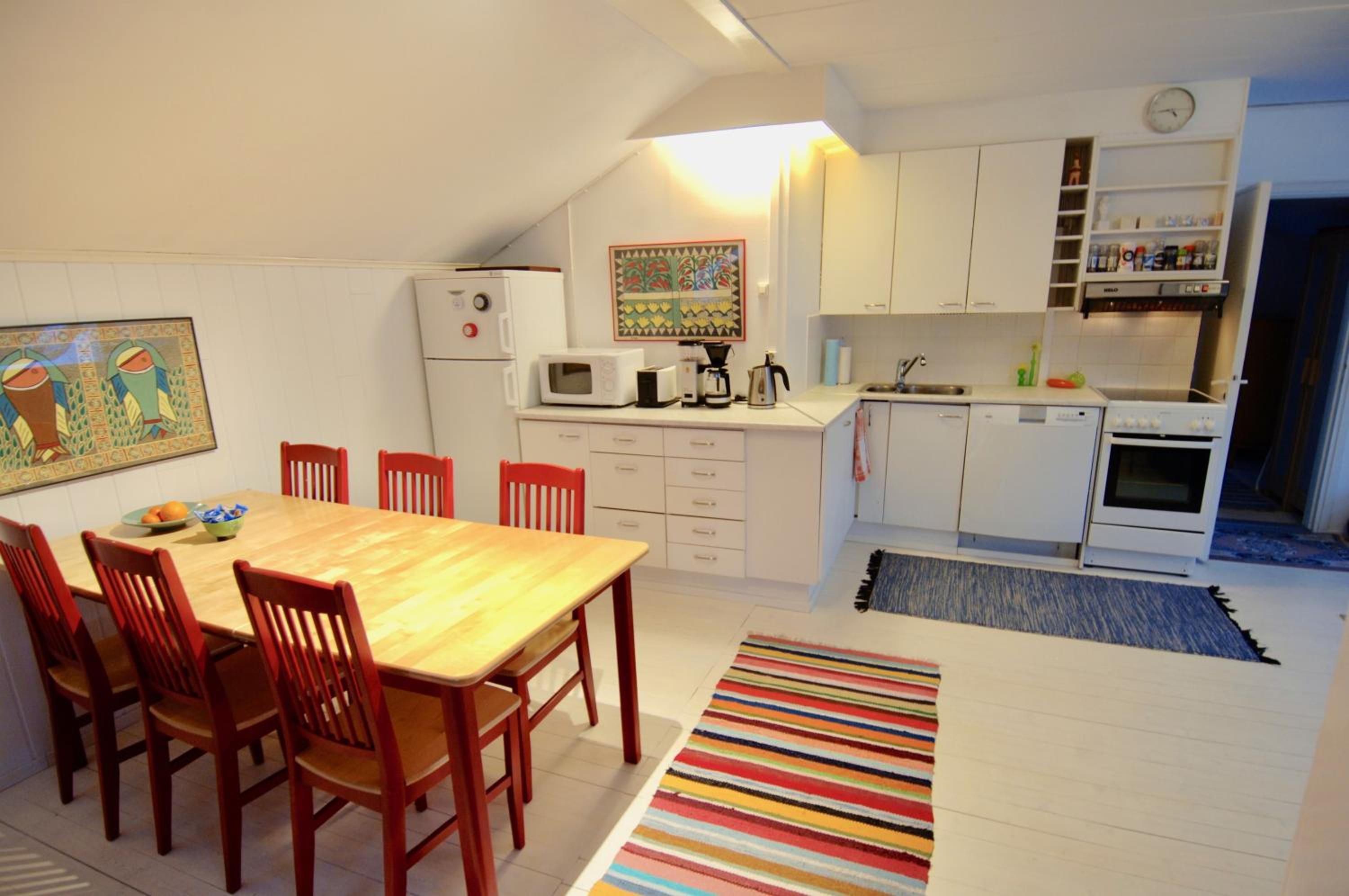 Two-Bedroom Apartment - Photo 5